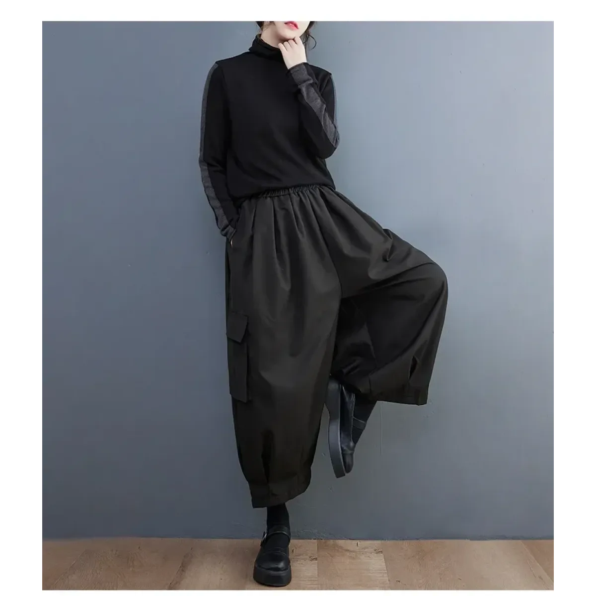 Oversized Cargo Pants – High Waist Loose Fit with Pocket Details - Bottoms - Women’s Pants - 5