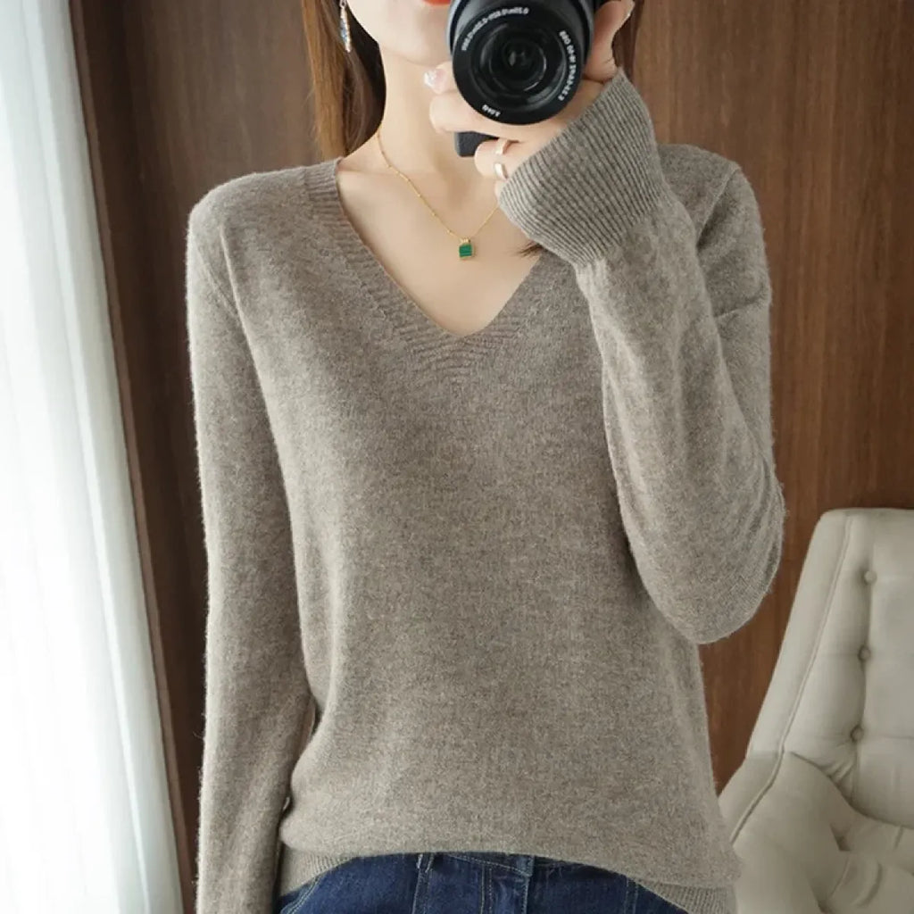 Cashmere Knit V-Neck Pullover with Lace Detail - Sweaters - Sweater / Pullover - 4