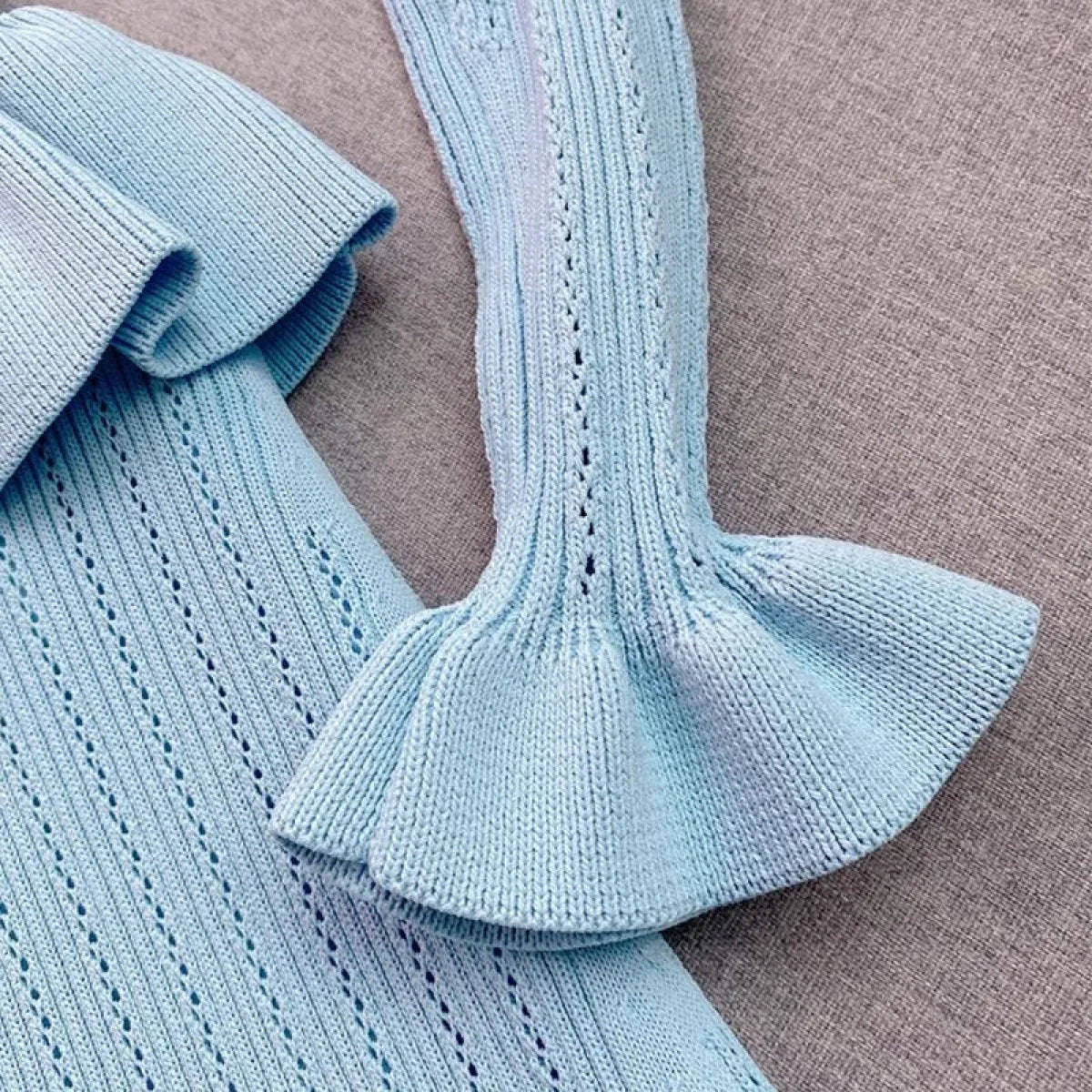 Elegant Ruffled Knit Maxi Dress with V-Neck - All Dresses - Maxi Dress - 4