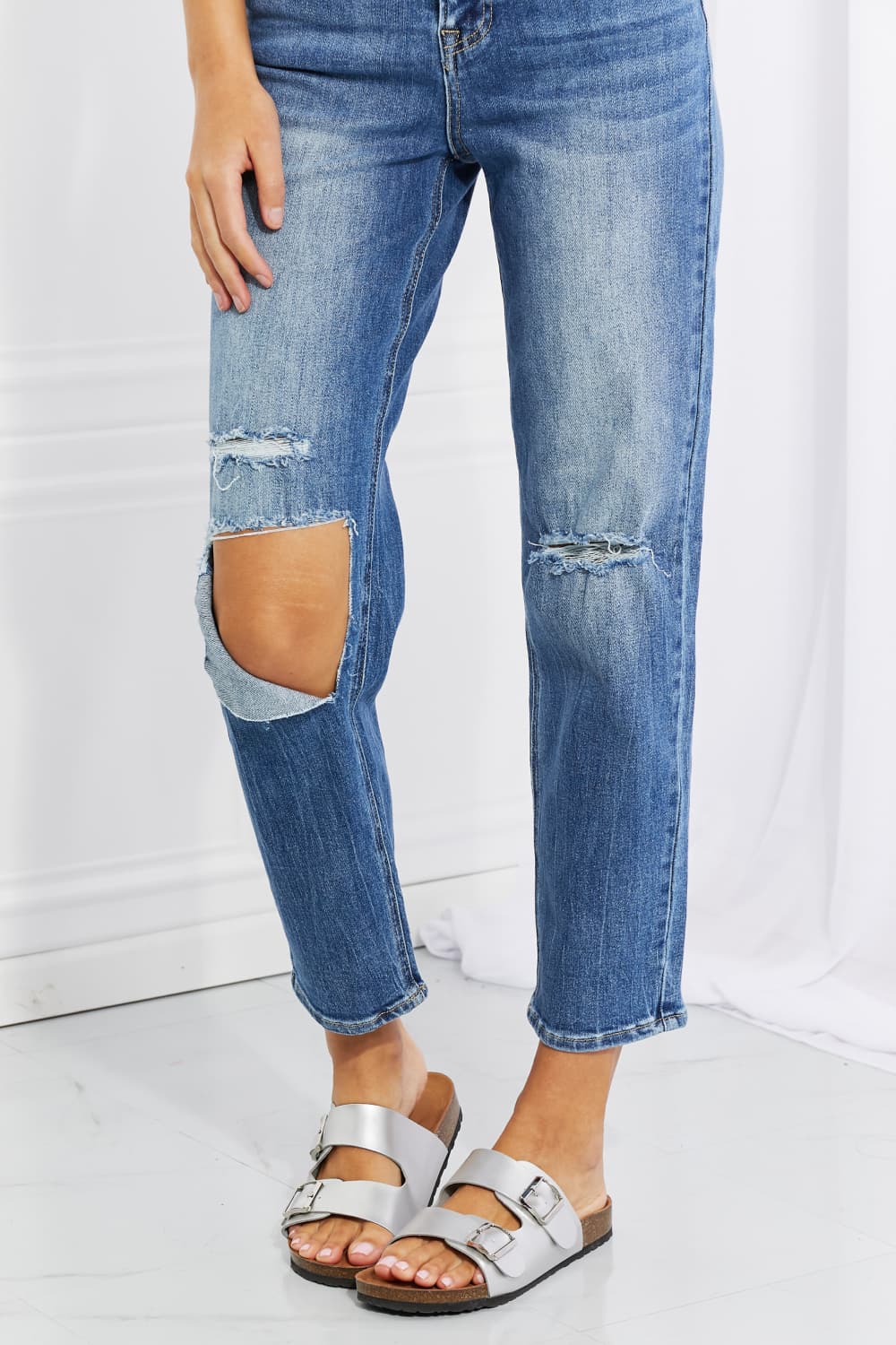 Emily High Rise Relaxed Jeans - Bottoms - Pants - 4 - 2024