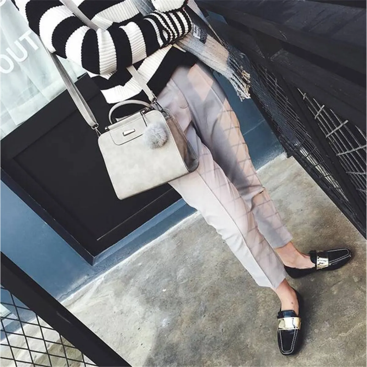 Everyday Carry Handbag - Women Bags & Wallets - 31