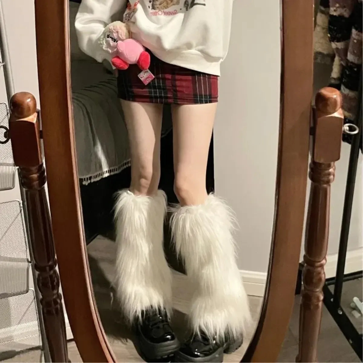Faux Fur Plush Leg Warmers – Harajuku Winter Style - Harajuku Style - Accessory - 3