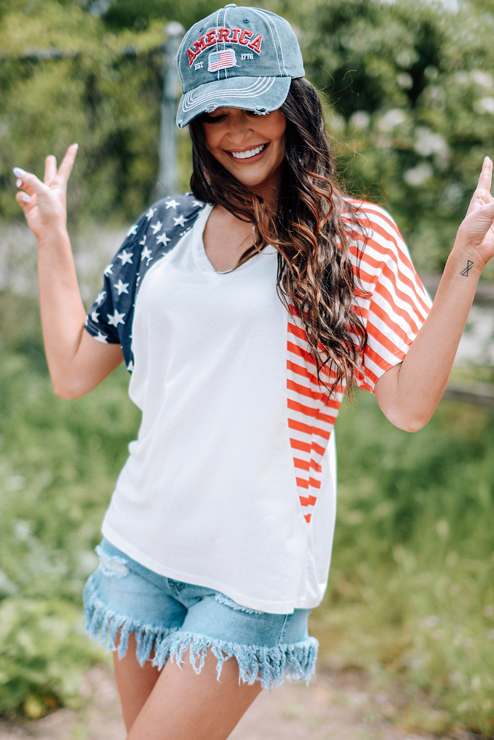 US Flag V-Neck Tee Shirt - T-Shirts - Shirts & Tops - 4 - 2024