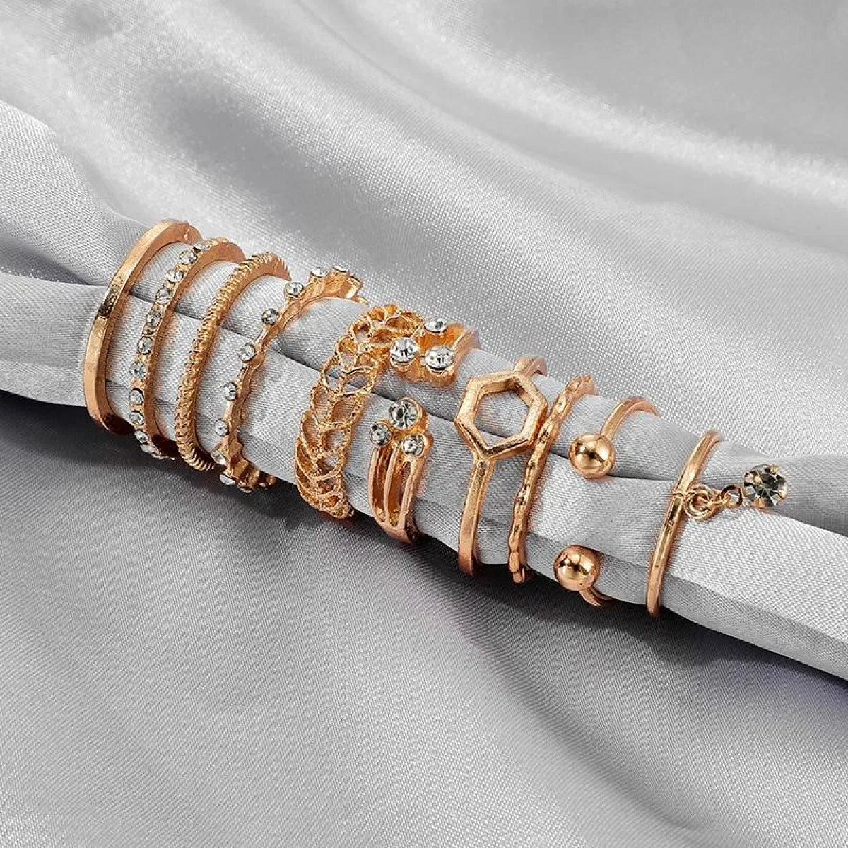 Geometric Patterned Rings Set - Women’s - 9