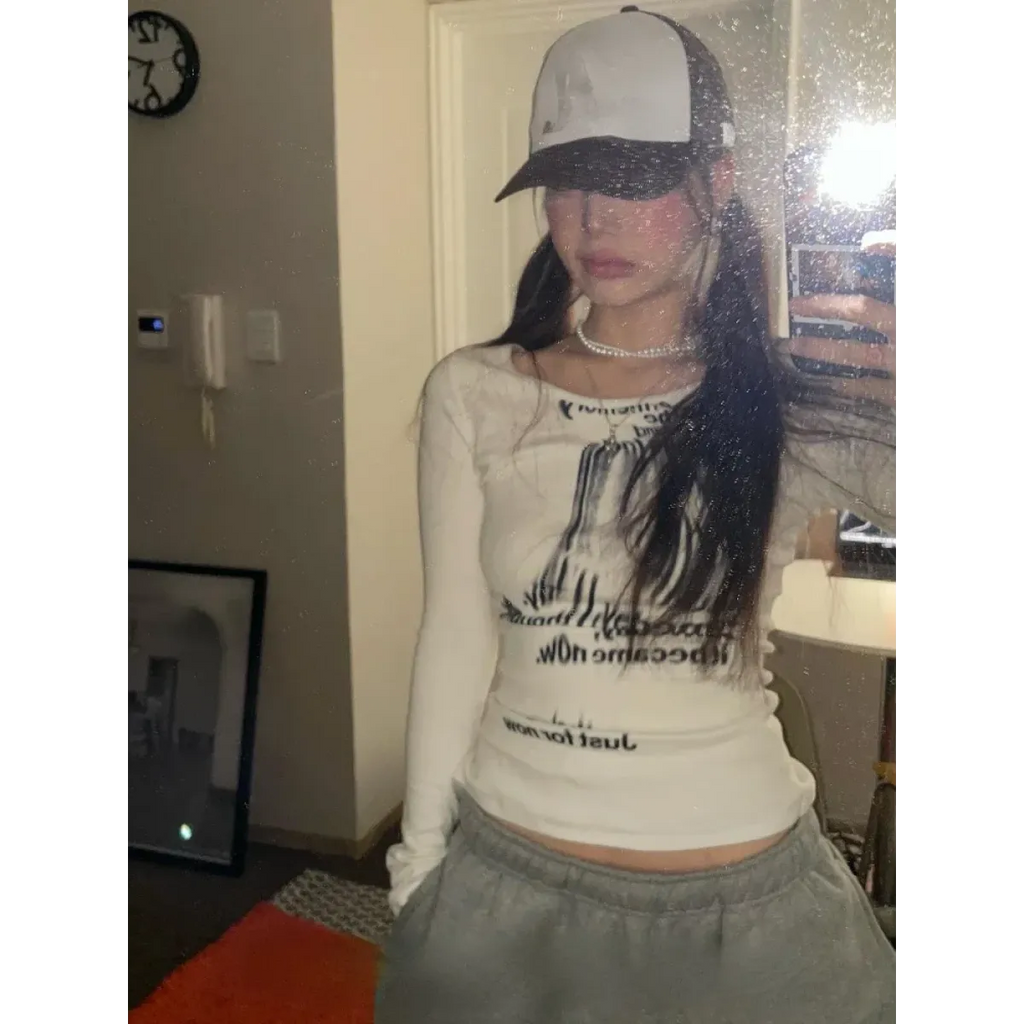 Graffiti Letter Print Crop Top: Y2K Aesthetic - Women’s Clothing & Accessories - 3