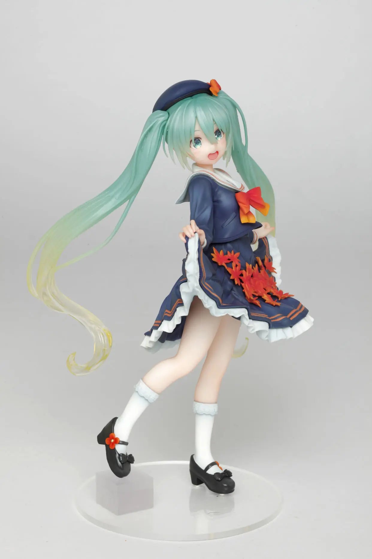 Hatsune Miku 3rd Season Autumn Ver. Figure – Taito 2022 Edition - Accessories - Action Figures - 2024 - 12