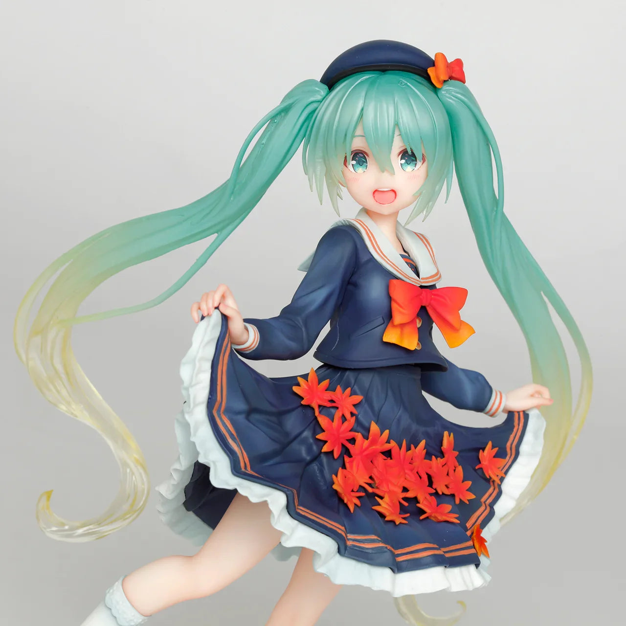 Hatsune Miku 3rd Season Autumn Ver. Figure – Taito 2022 Edition - Accessories - Action Figures - 2024 - 2 - Worldwide