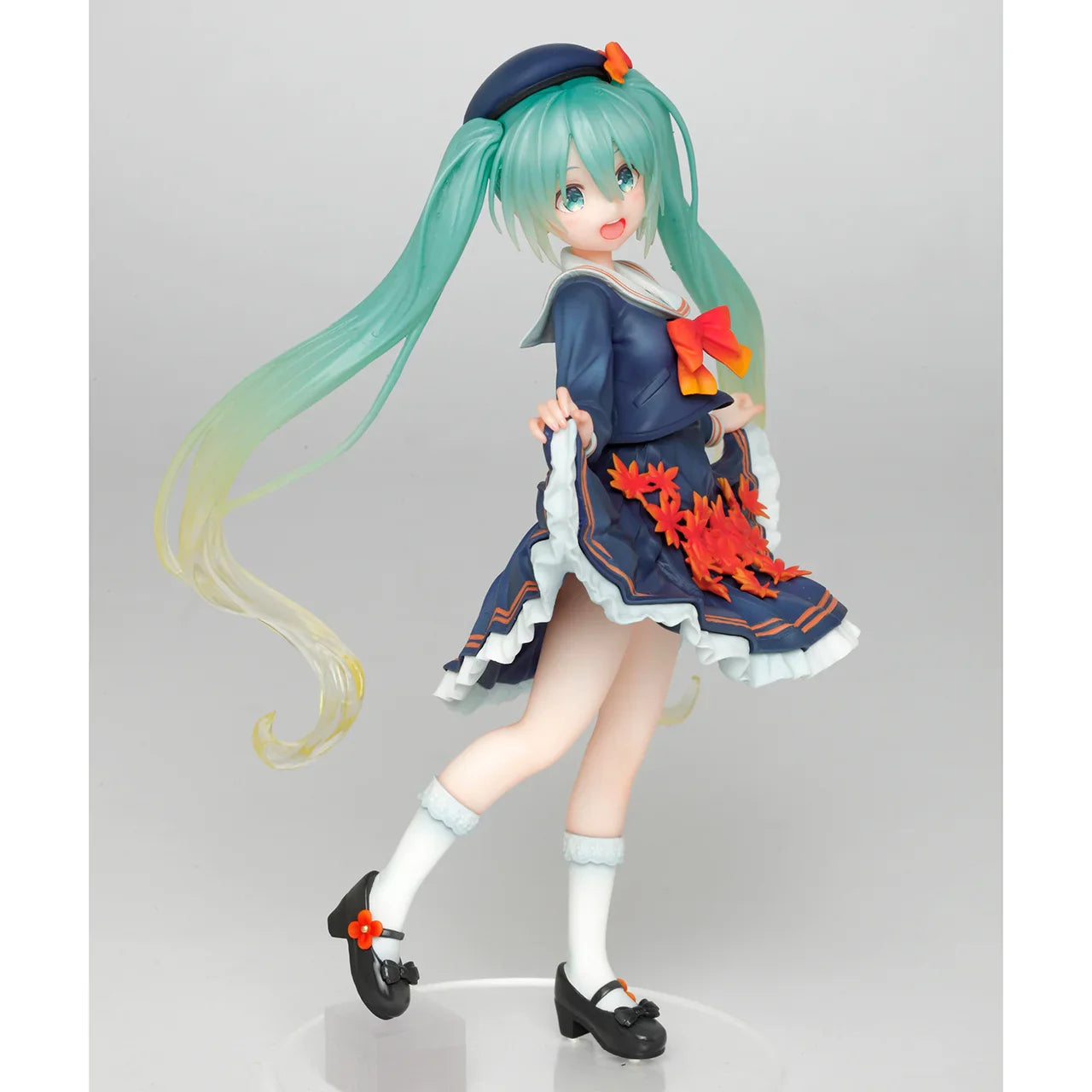 Hatsune Miku 3rd Season Autumn Ver. Figure – Taito 2022 Edition - Accessories - Action Figures - 2024 - 4 - Worldwide