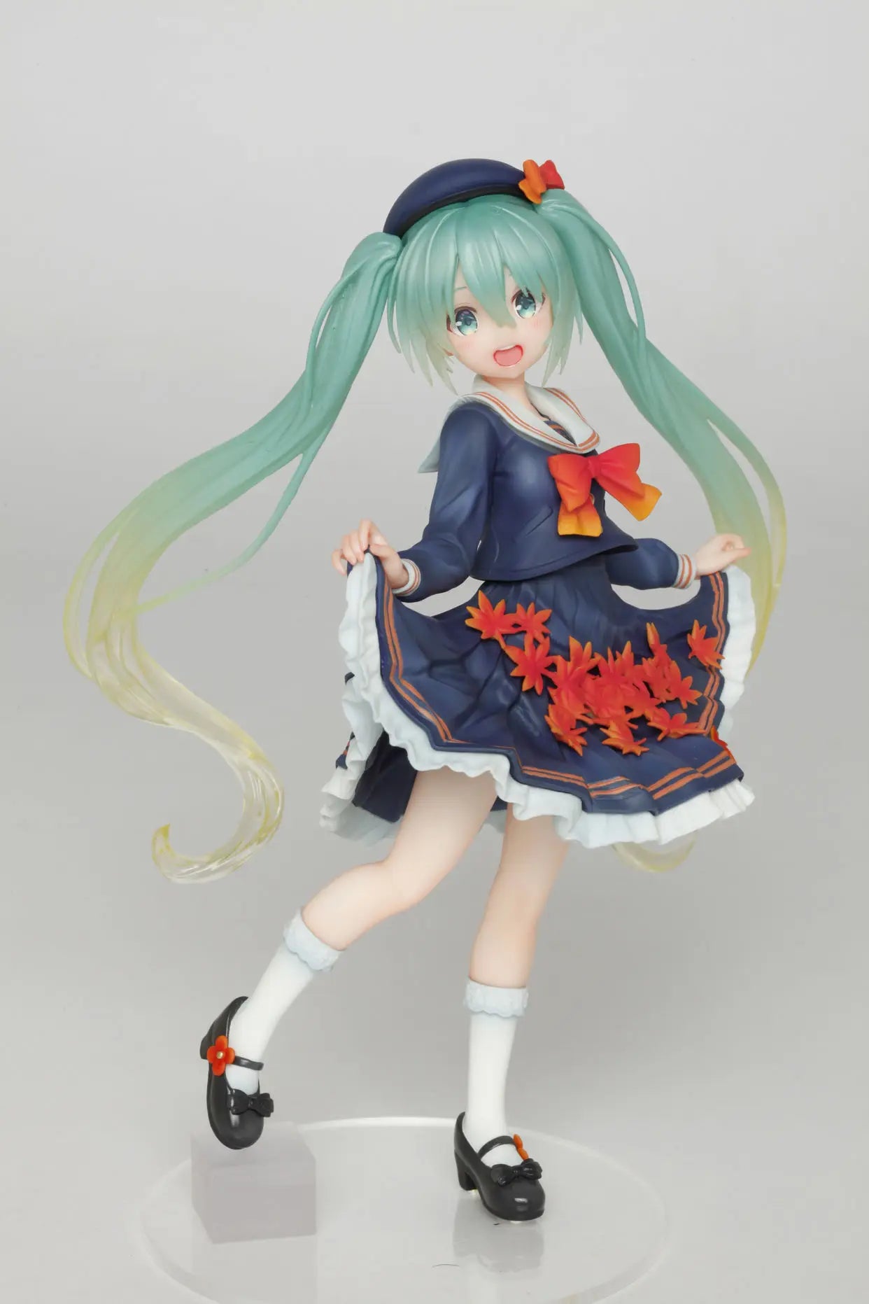 Hatsune Miku 3rd Season Autumn Ver. Figure – Taito 2022 Edition - Accessories - Action Figures - 2024 - 13