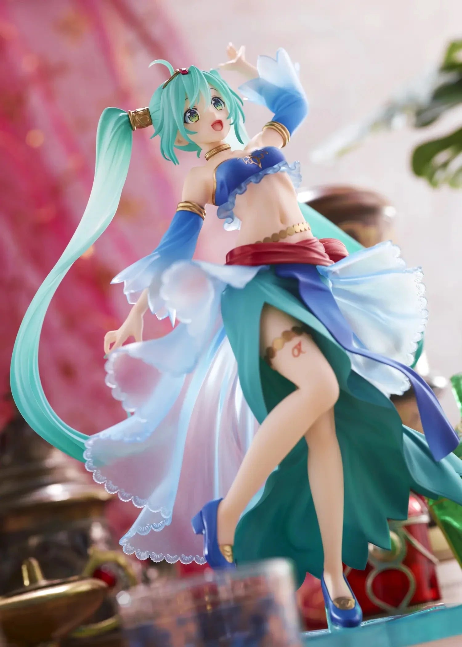 Hatsune Miku Artist Masterpiece Figure – Princess Ver. Taito Prize Collectible - Hatsune Miku - Accessories - Doll &