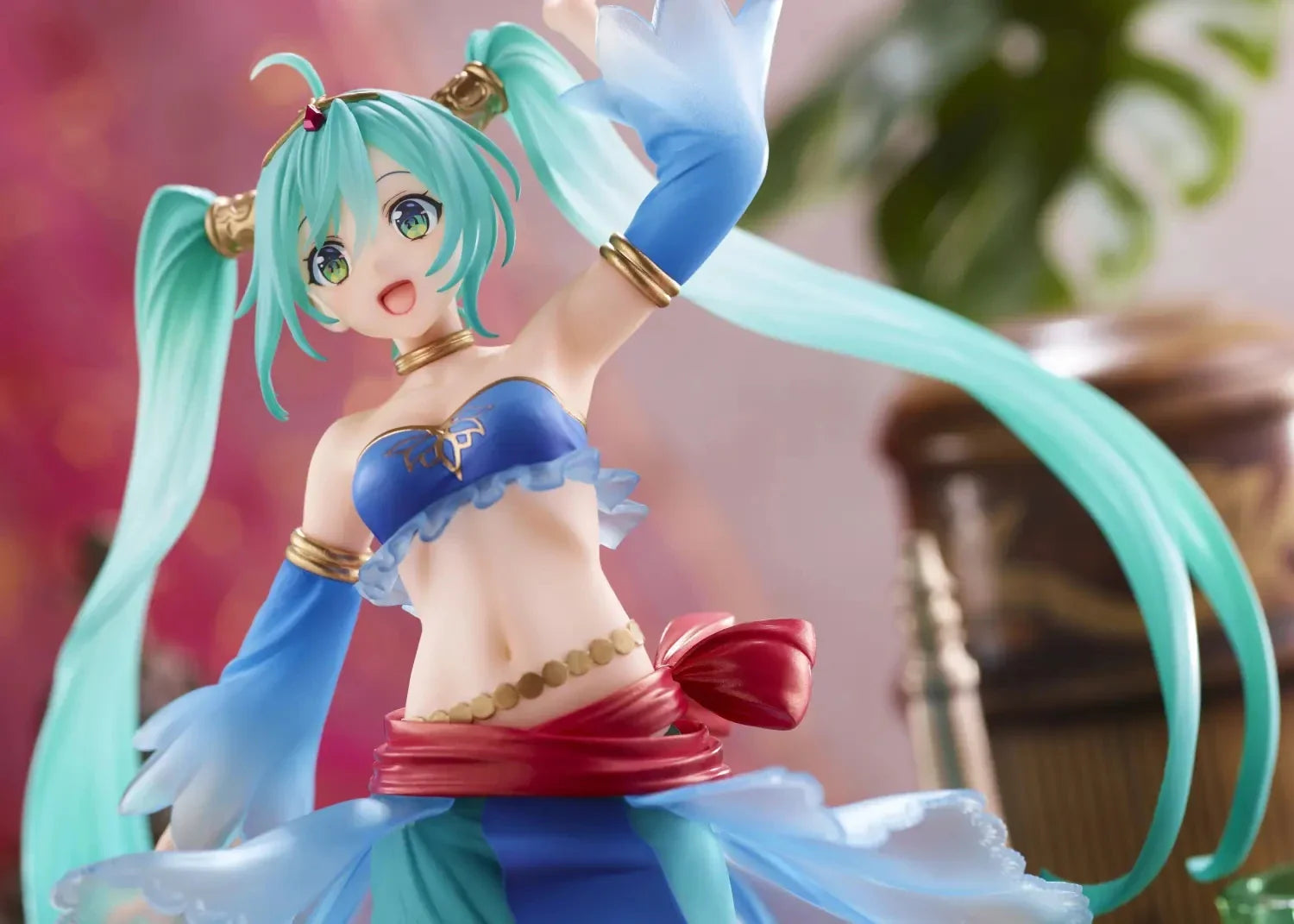 Hatsune Miku Artist Masterpiece Figure – Princess Ver. Taito Prize Collectible - Hatsune Miku - Accessories - Doll &