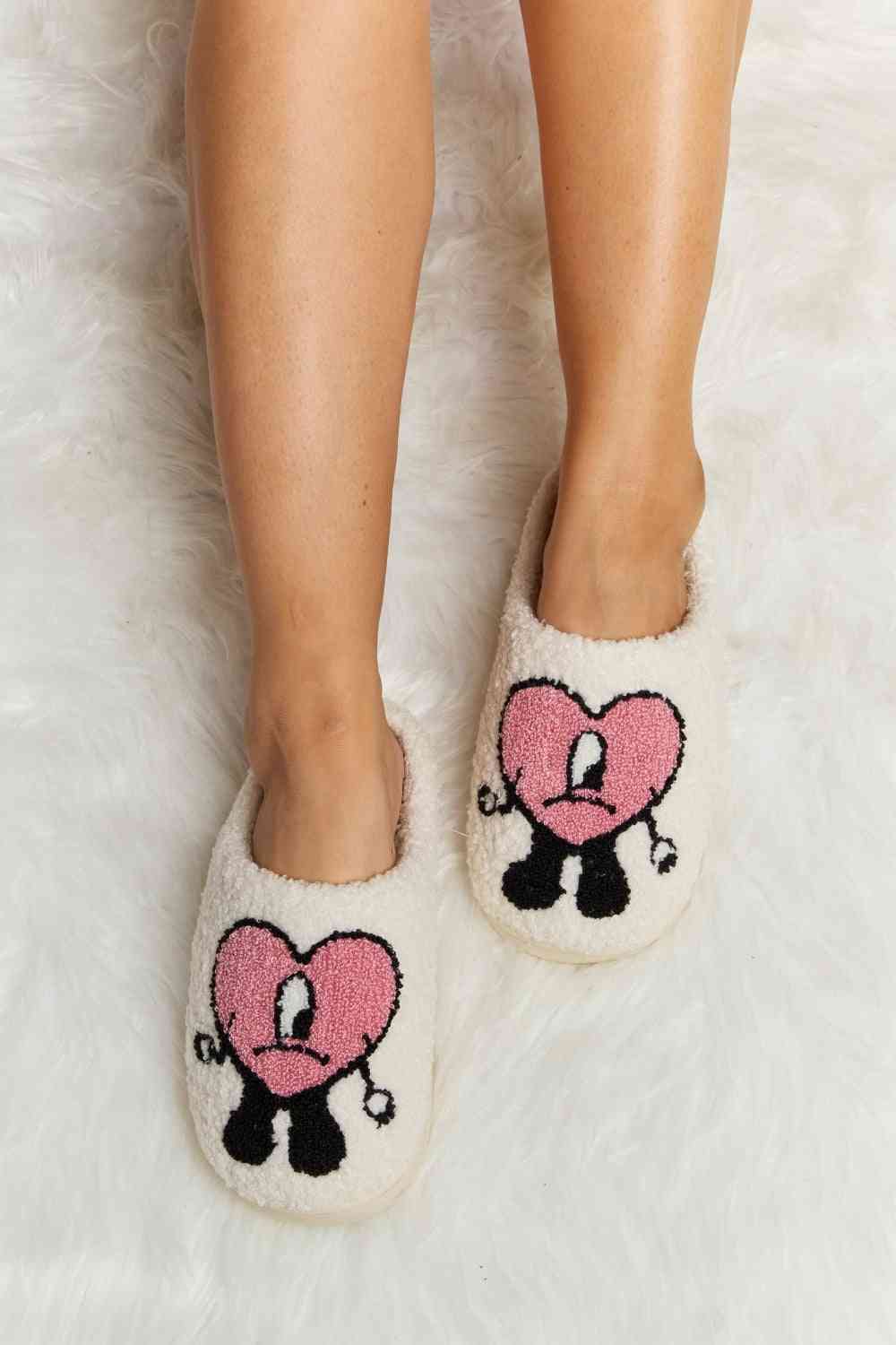 Love Heart Print Plush Slippers - Dusty Pink / S - Slippers - Shoes - 1 - 2024