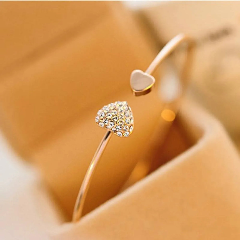 Women’s Heart Shaped Bracelet - Women’s Clothing & Accessories - 1