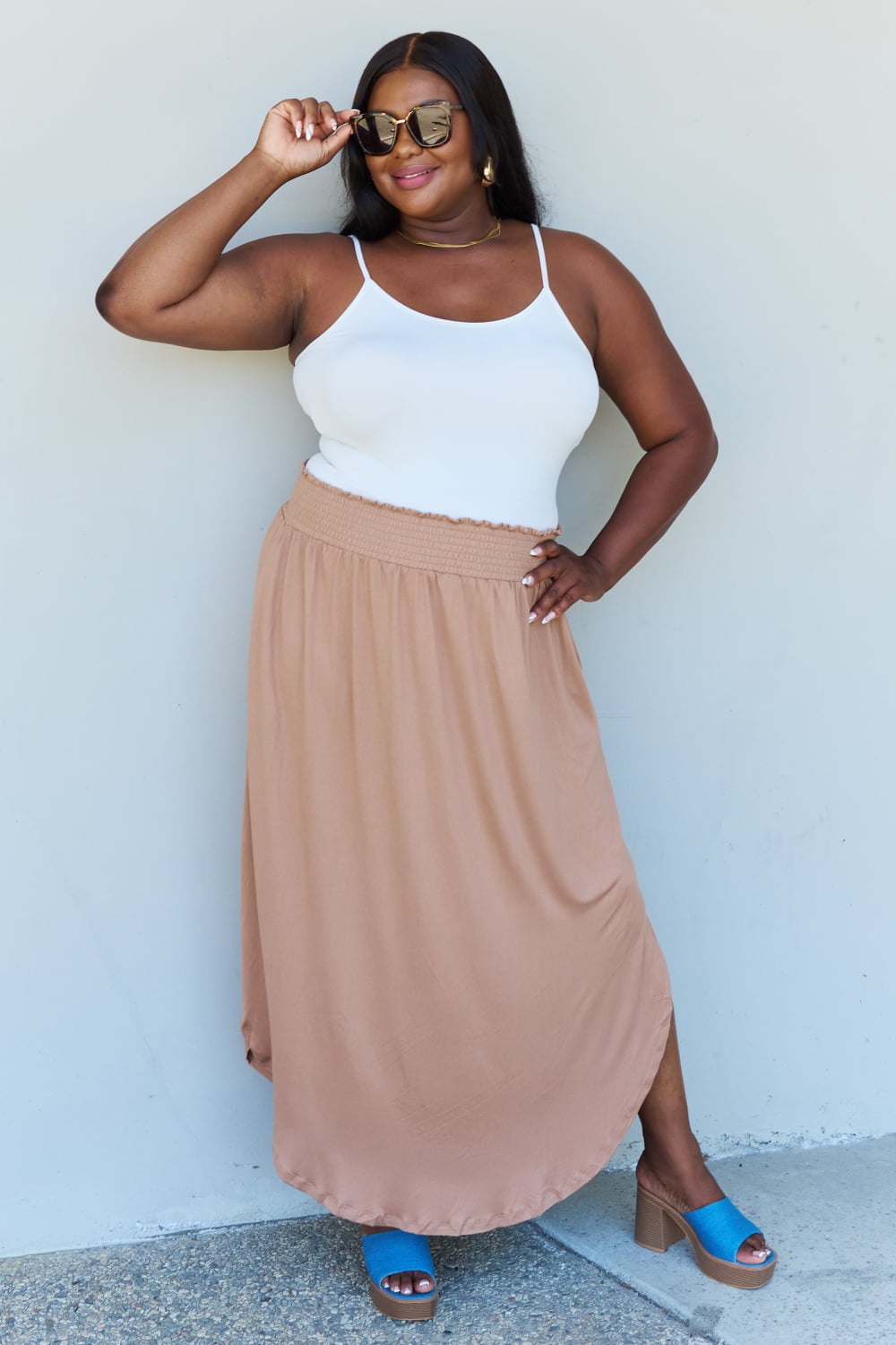 High Waist Scoop Hem Maxi Skirt in Tan - Bottoms - Skirts - 4 - 2024