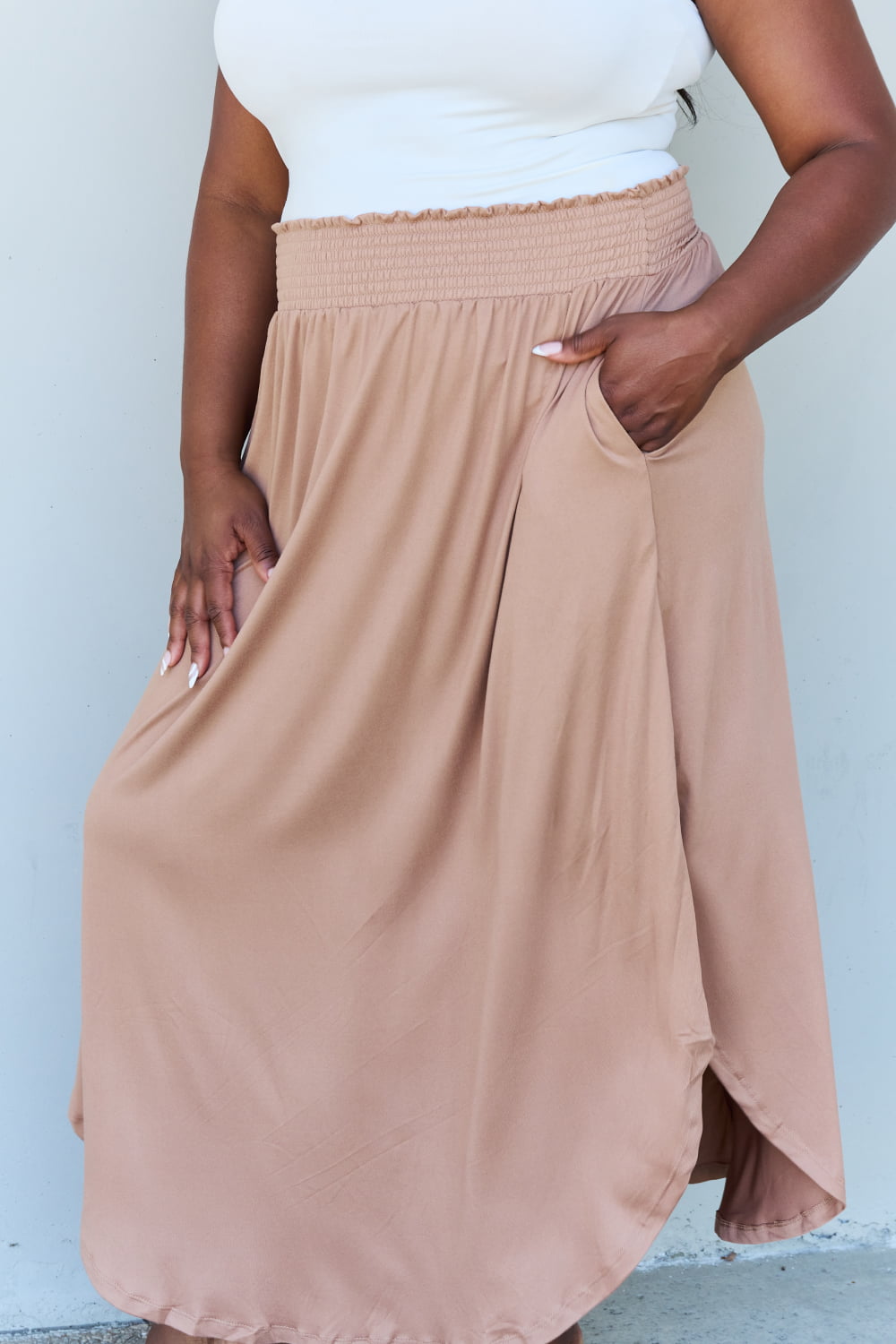 High Waist Scoop Hem Maxi Skirt in Tan - Bottoms - Skirts - 5 - 2024