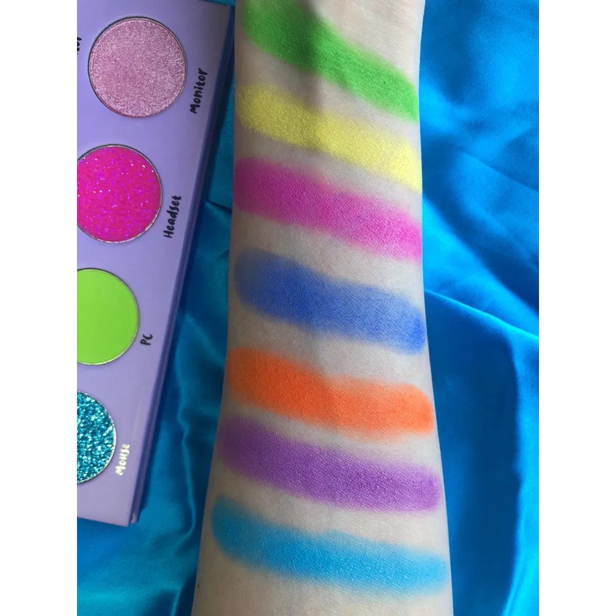 Streamer Vibes 12-Color Eyeshadow Palette - Harajuku Style - Cosmetics - 4