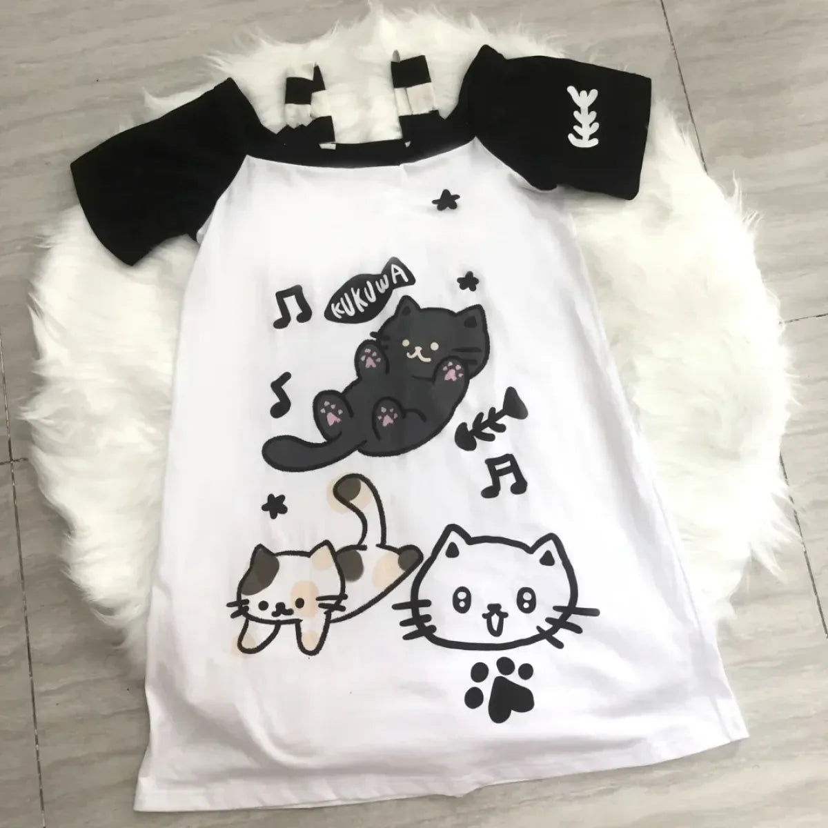 Off-Shoulder Cat Print T-Shirt – Kawaii Y2K Grunge Top - T-Shirts - Short - Asymmetric - T-Shirts - 6