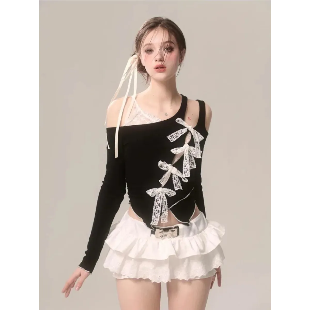 Lace Bow Cutout Top – Kawaii Y2K Harajuku Aesthetic - T-Shirts - Long - Asymmetric - Blouses - 1