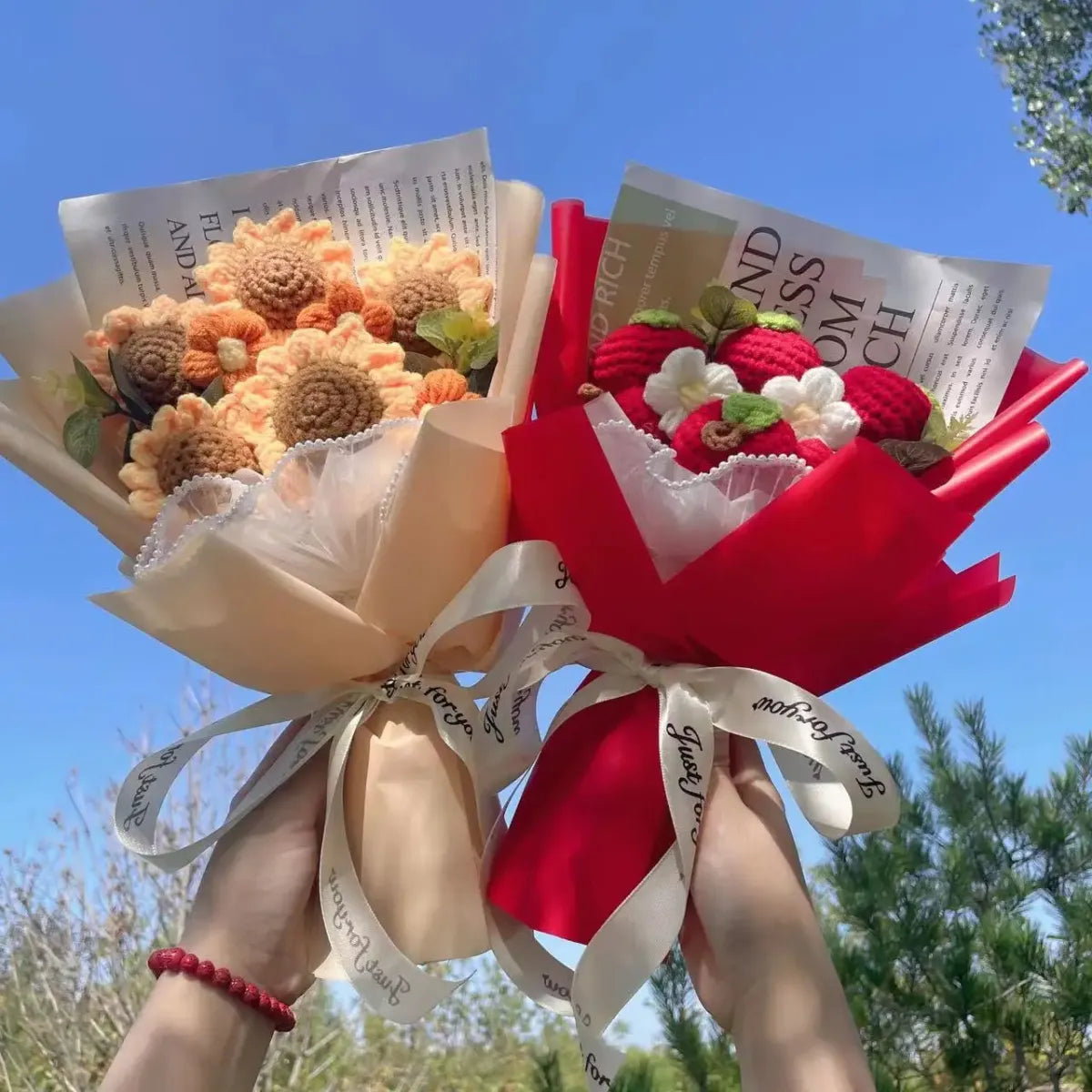 Knitted Sunflower Strawberry Bouquet - Plushies - Plushie - 3