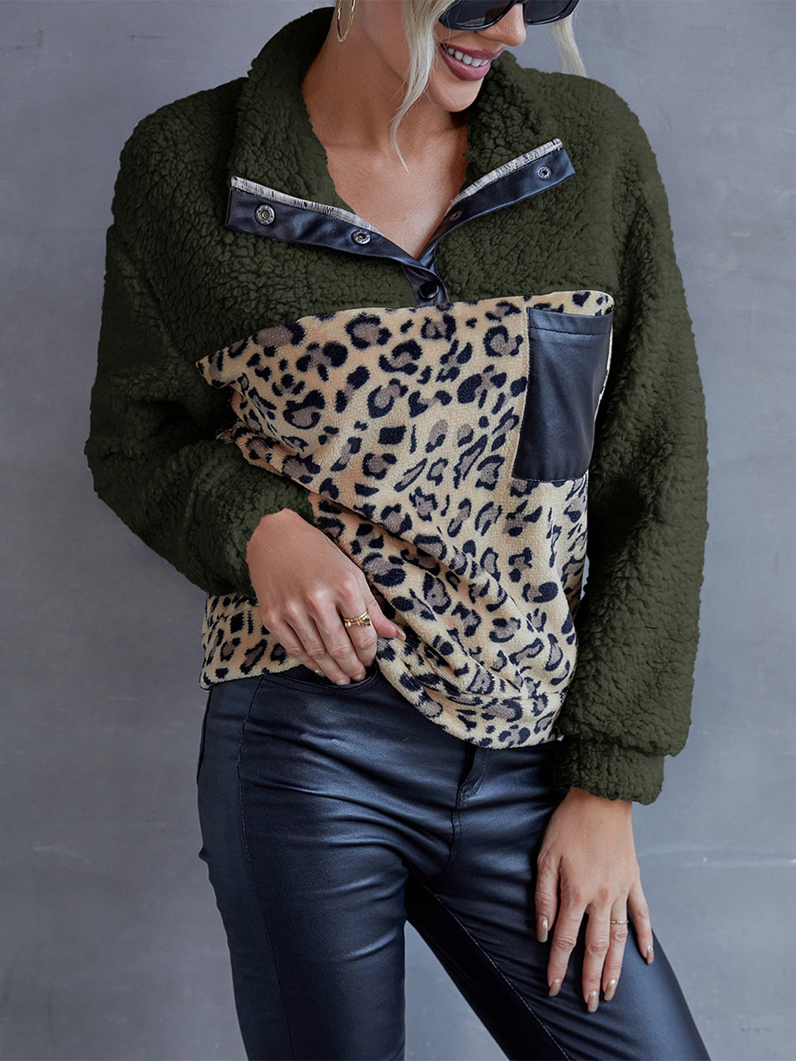 Leopard Quarter-Snap Teddy Sweatshirt - Green / S - T-Shirts - Shirts & Tops - 4 - 2024