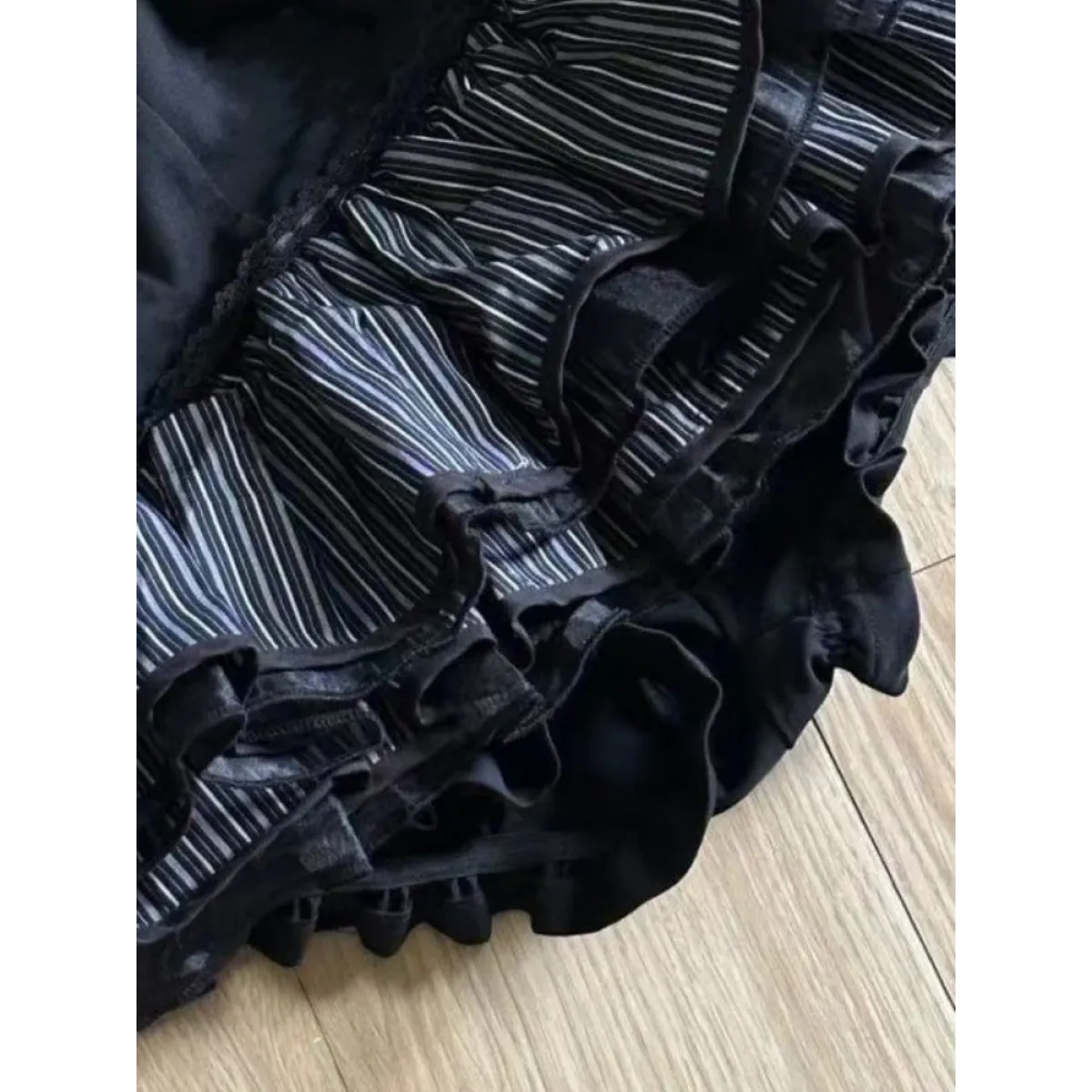 Black Punk Ruffle Mini Skirt - Bottoms - Skirts - 4