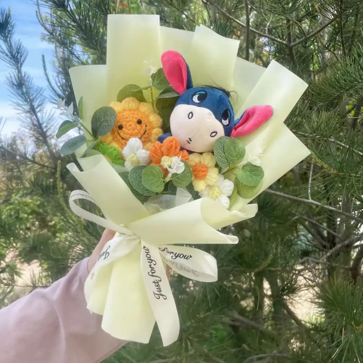 Winnie the Pooh Plush Bouquet – Handmade Gift with Eeyore & Tigger - Plushies - Plushie - 11