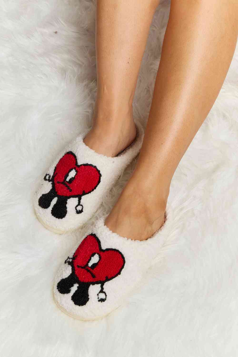 Love Heart Print Plush Slippers - Plushies - Shoes - 8 - 2024