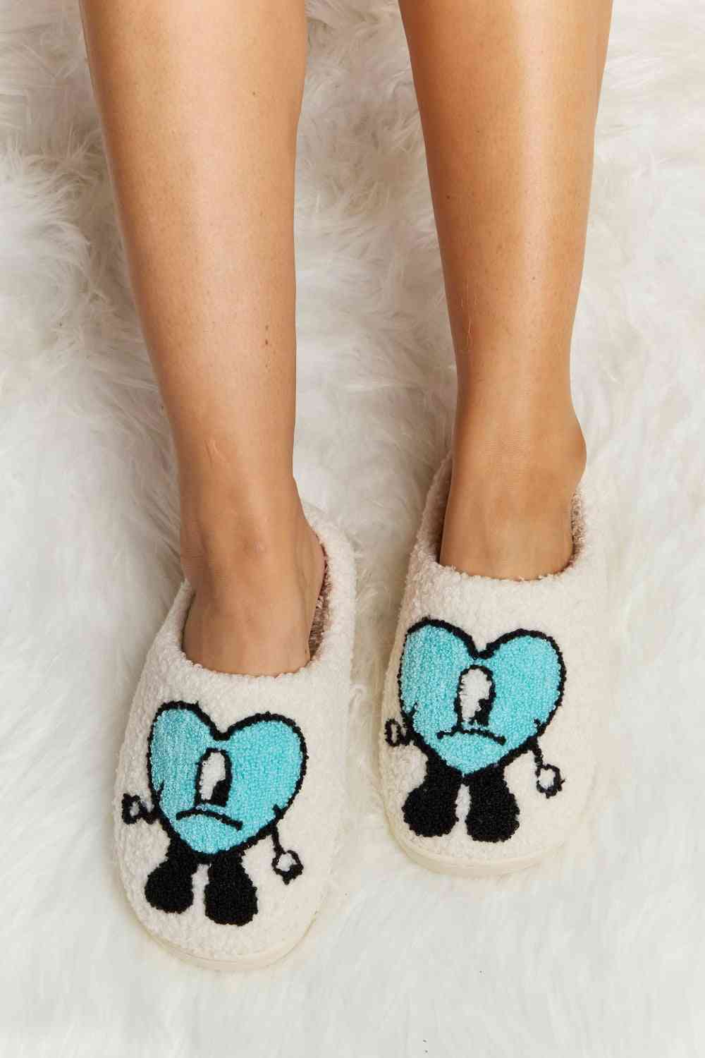 Love Heart Print Plush Slippers - Plushies - Shoes - 26 - 2024