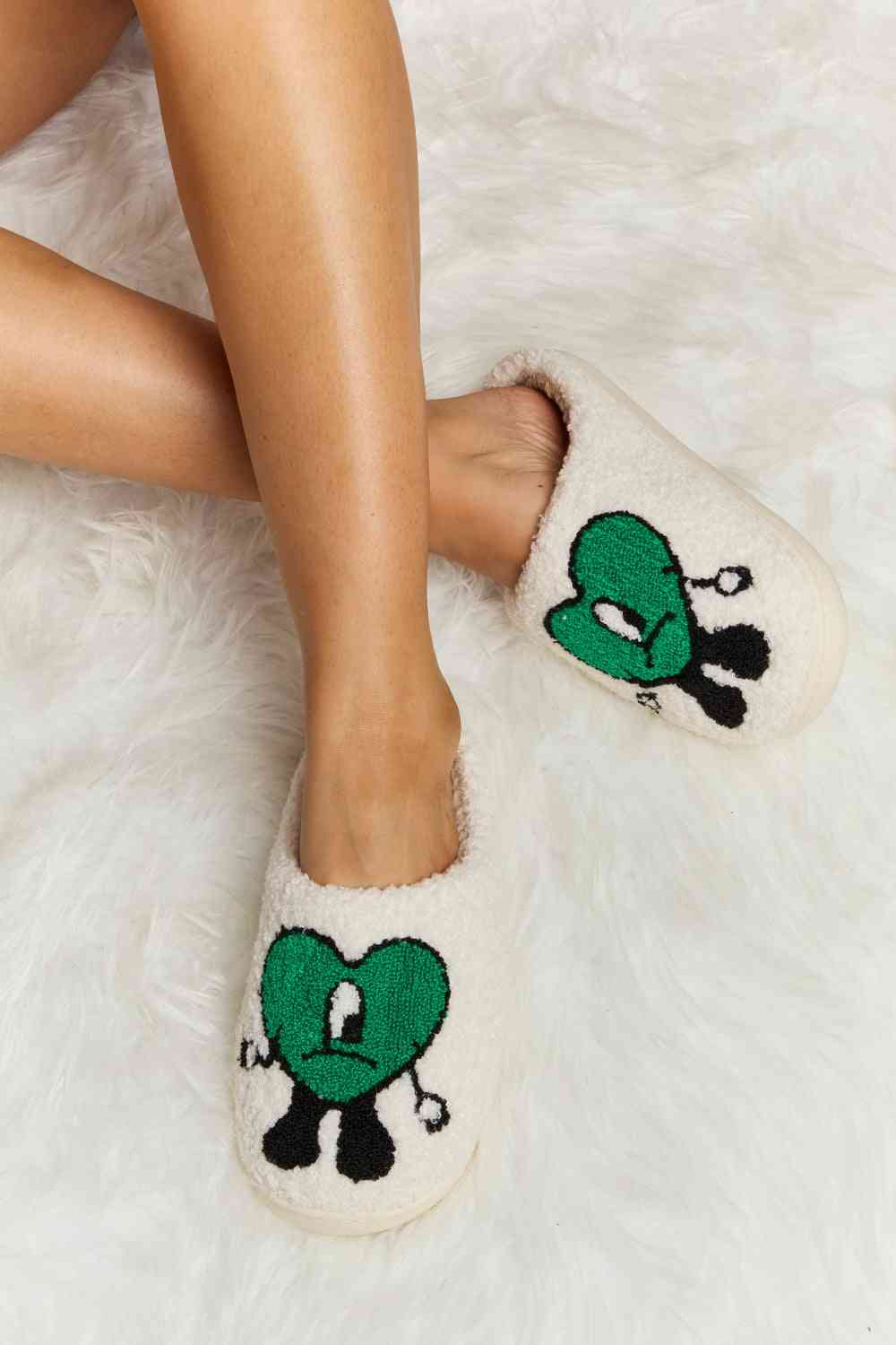 Love Heart Print Plush Slippers - Green / S - Plushies - Shoes - 12 - 2024
