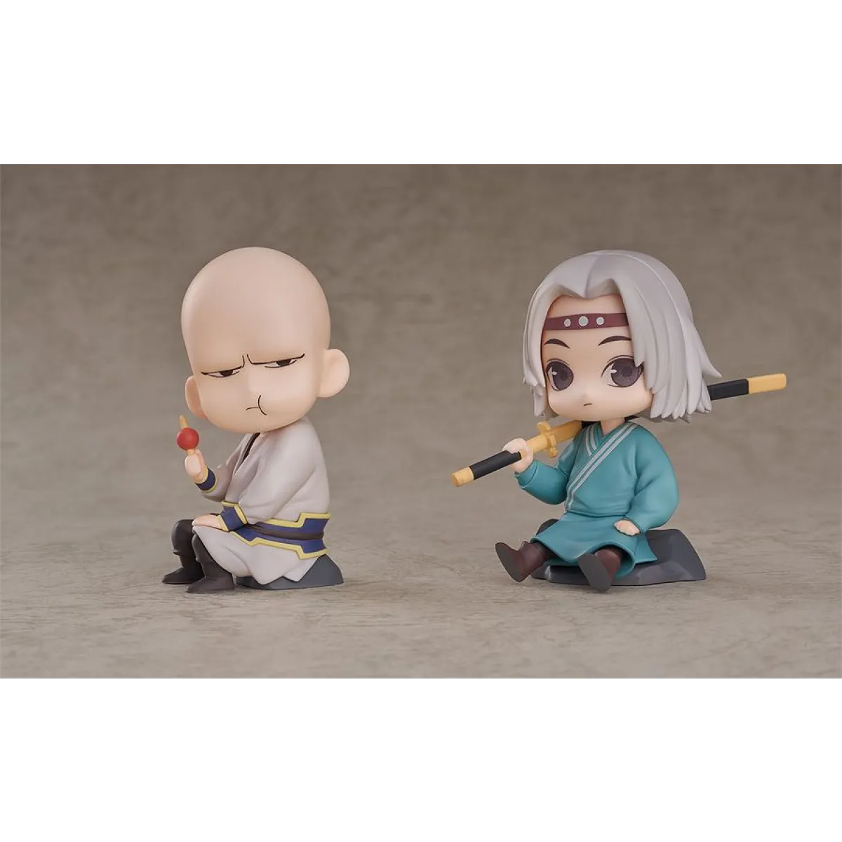 JueDing Qset 2-Piece Figure Set - Figurines - Figures - 2
