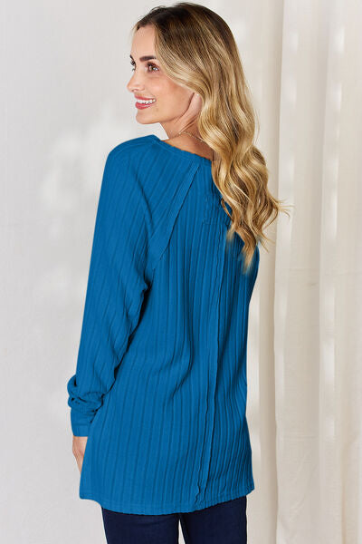 Ribbed Round Neck Slit T-Shirt - T-Shirts - Shirts & Tops - 31 - 2024