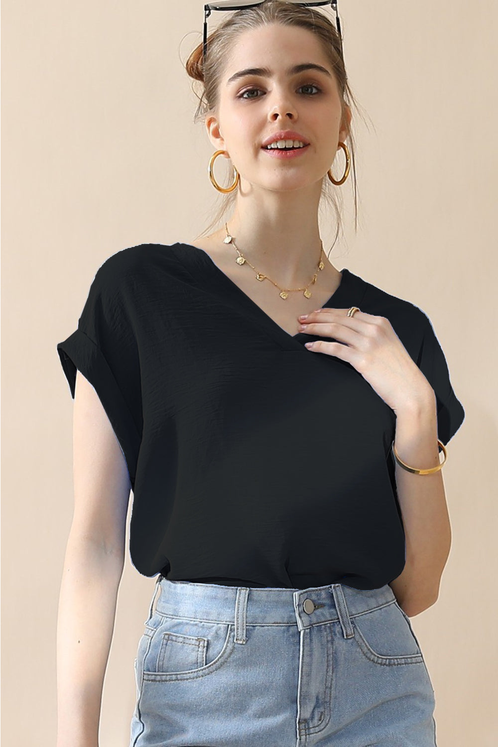 V-Neck Trim Rolled Short Sleeve Shirt - Black / S - T-Shirts - Clothing Tops - 4 - 2024