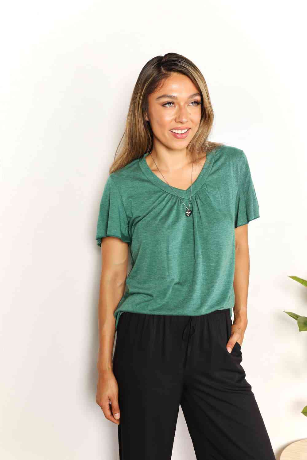 Ruched V-Neck Short Sleeve T-Shirt - T-Shirts - Shirts & Tops - 18 - 2024