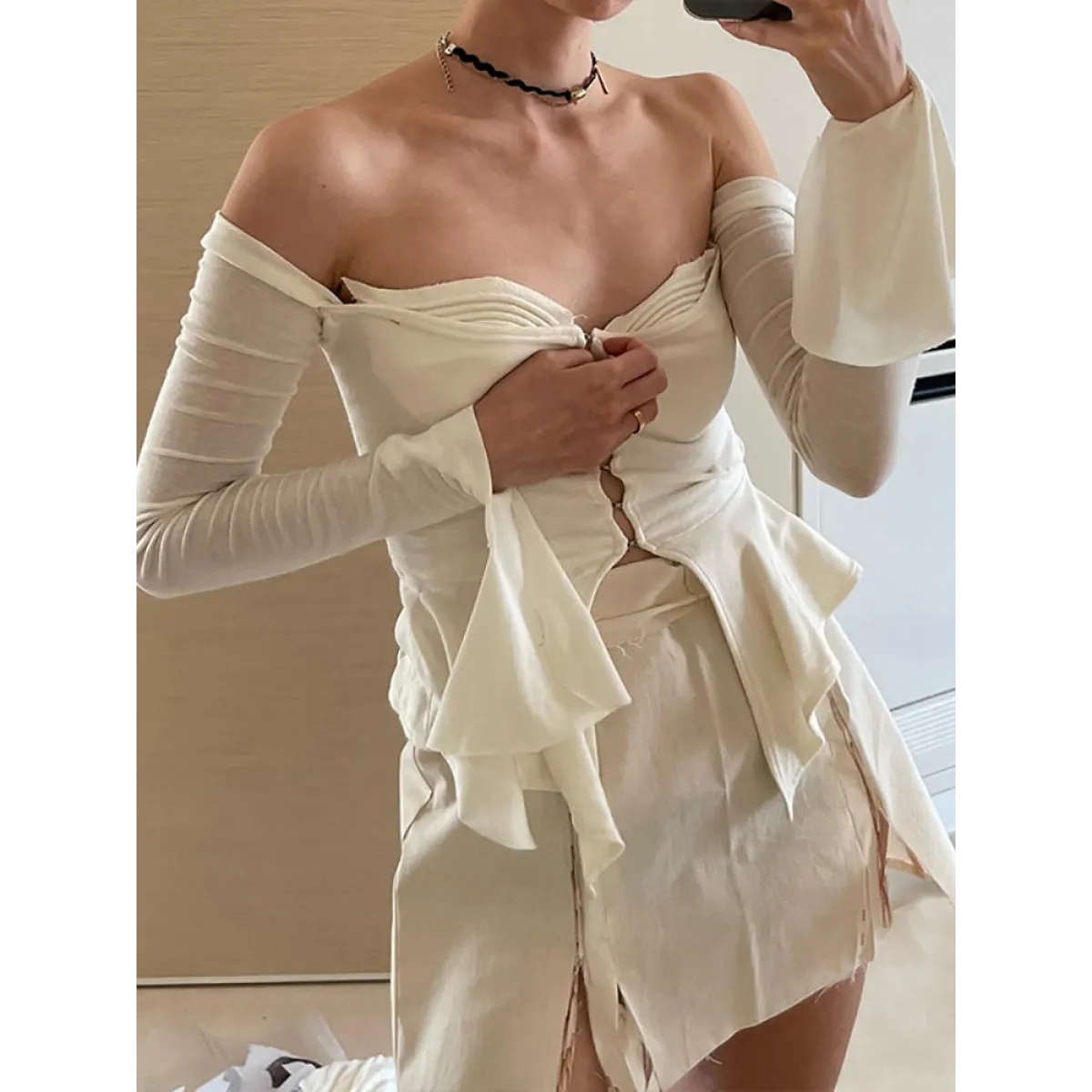 Off Shoulder Long Sleeve T-shirts - T-Shirts - Long - V-neck - T-Shirts - 4