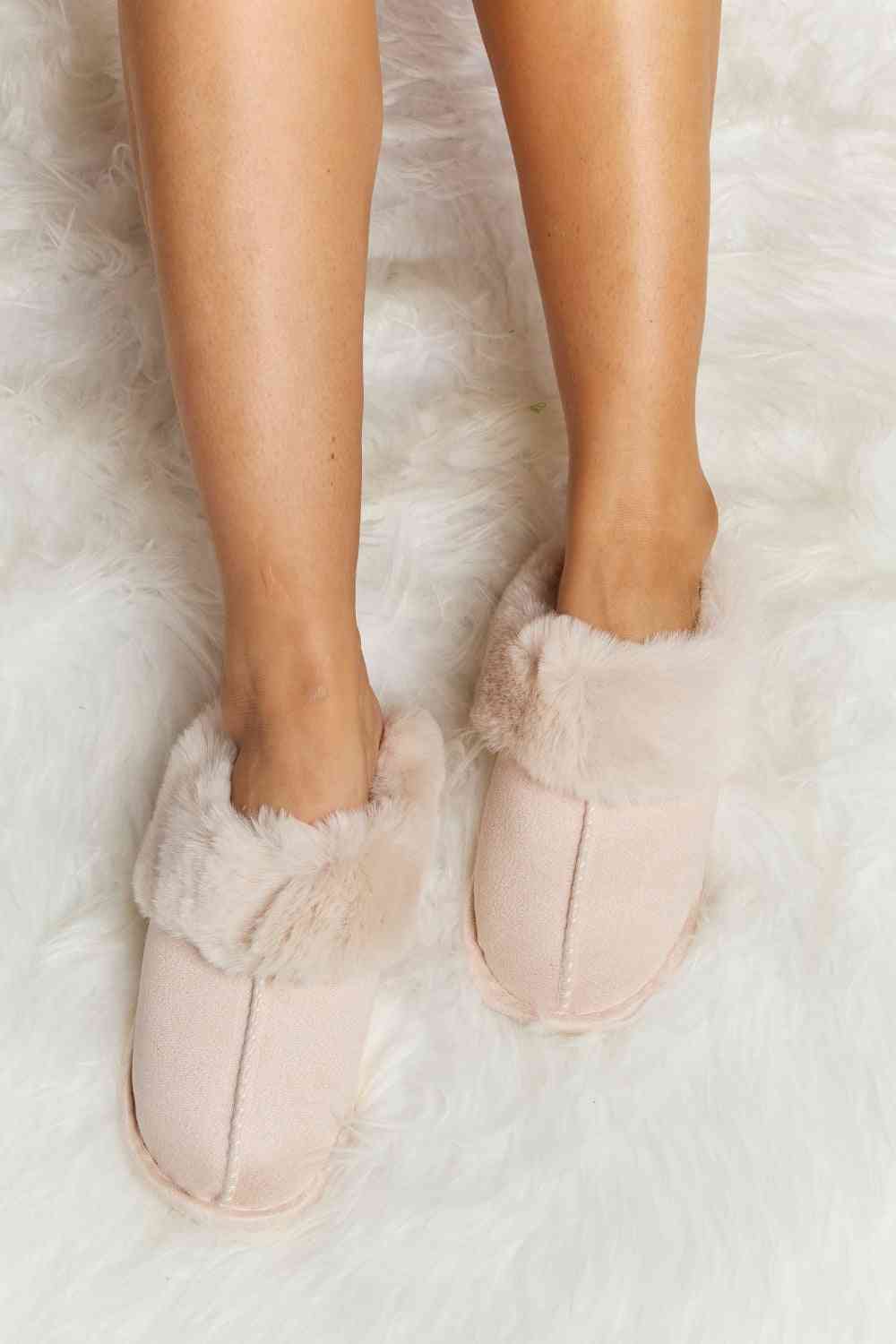 Fluffy Indoor Slippers - Slippers - Shoes - 20 - 2024