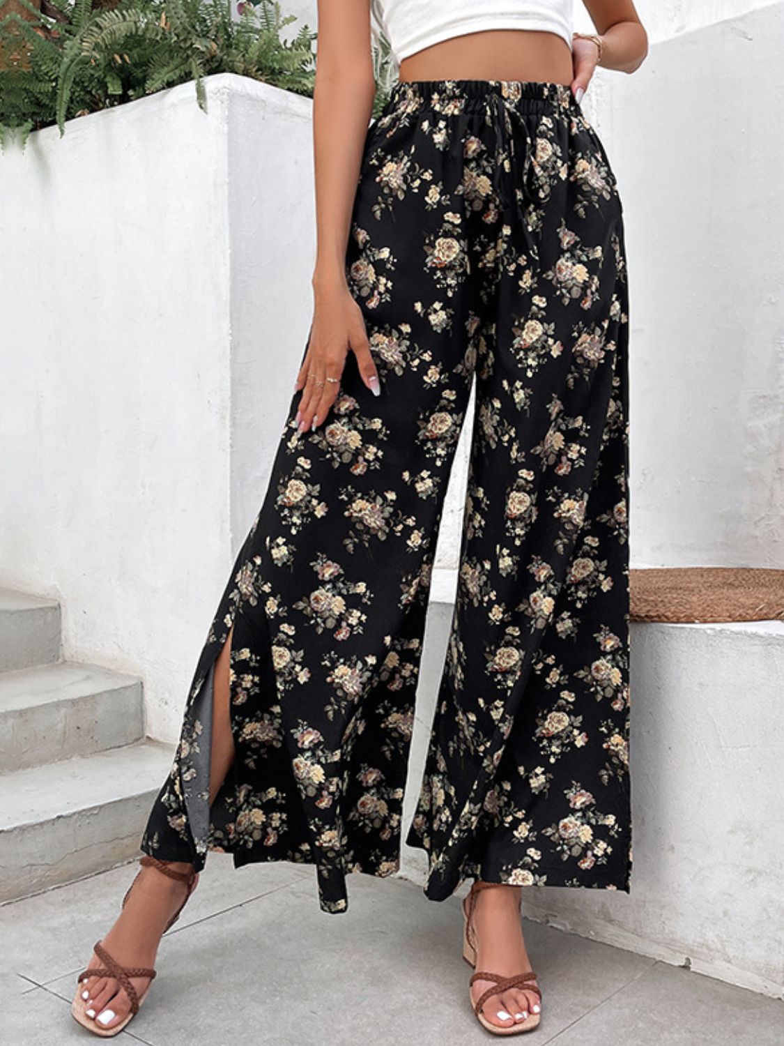 Floral Side Slit Wide Leg Pants - Black / S - Bottoms - Pants - 1 - 2024