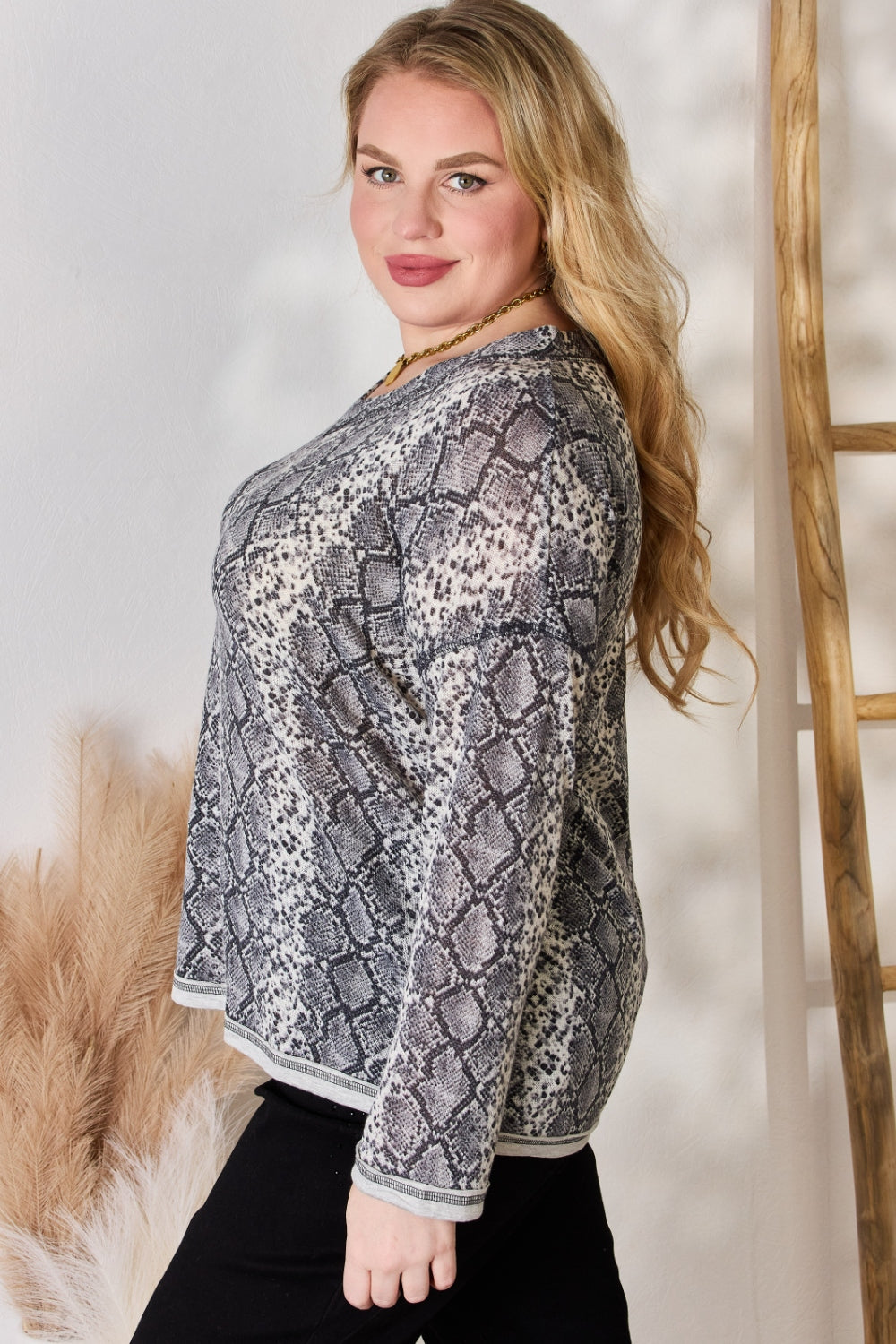 Snakeskin V-Neck Long Sleeve Top - Tops & Tees - Clothing Tops - 3 - 2024