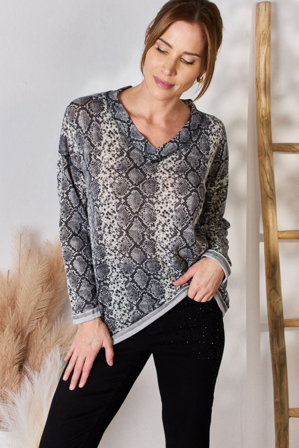 Snakeskin V-Neck Long Sleeve Top - Tops & Tees - Clothing Tops - 7 - 2024