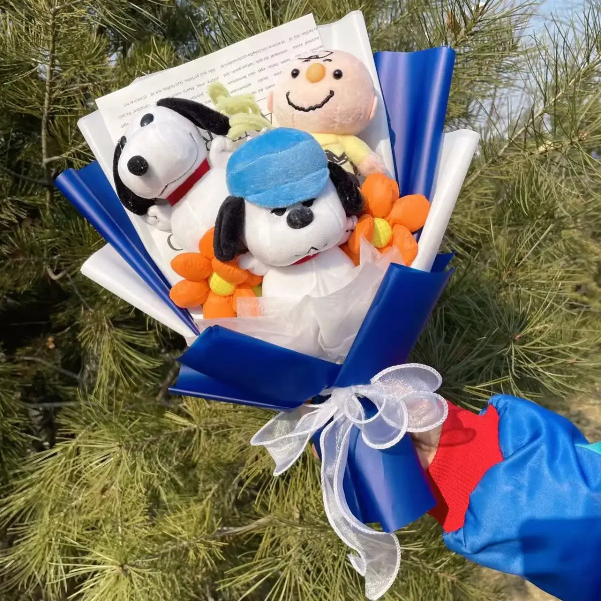 Kawaii Snoopy Plush Bouquet – Crochet Flowers Valentine or Graduation Gift - Plushies - Plushie - 5