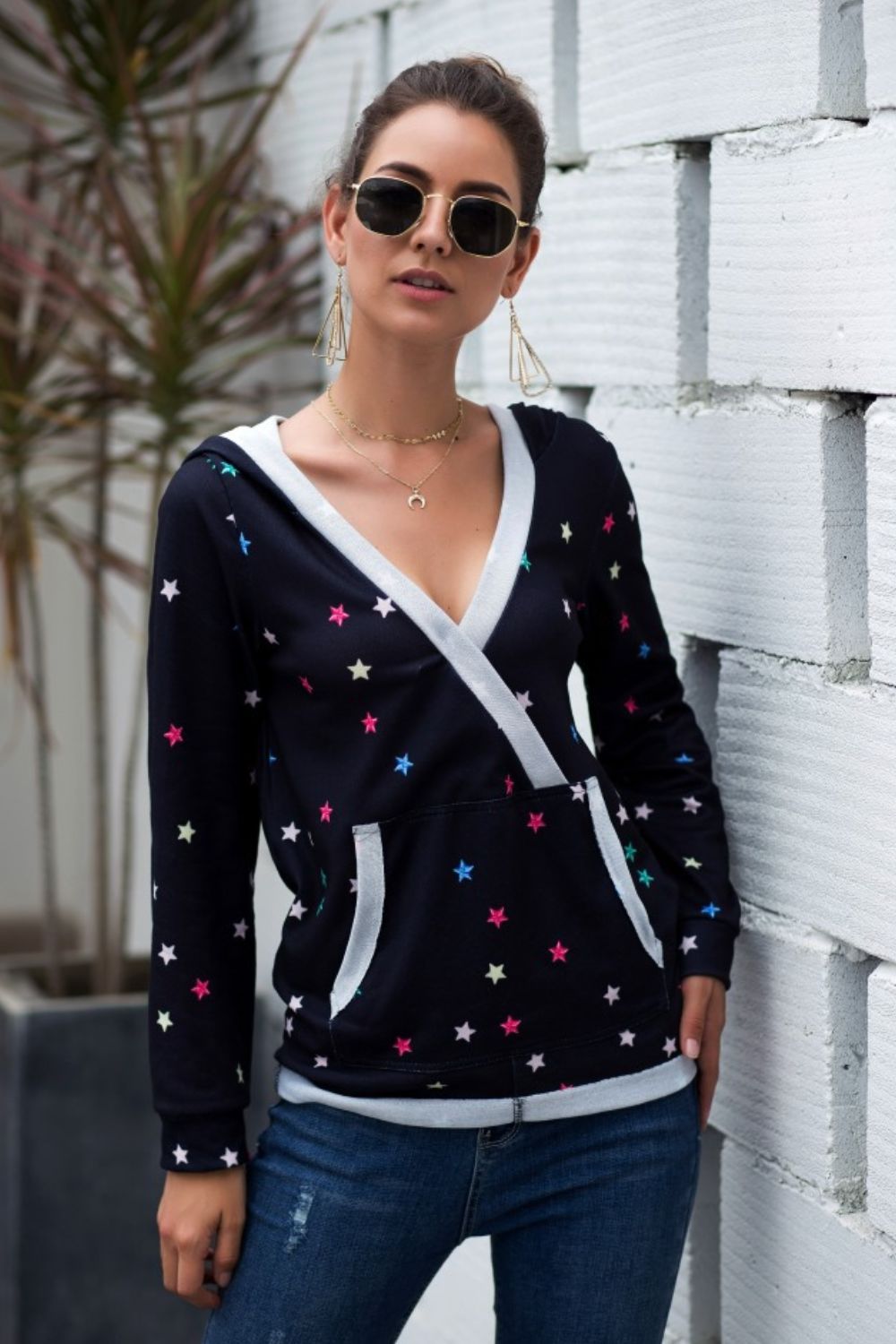 Star Print Kangaroo Pocket Hoodie - Black / S - Women’s Clothing & Accessories - Shirts & Tops - 1 - 2024