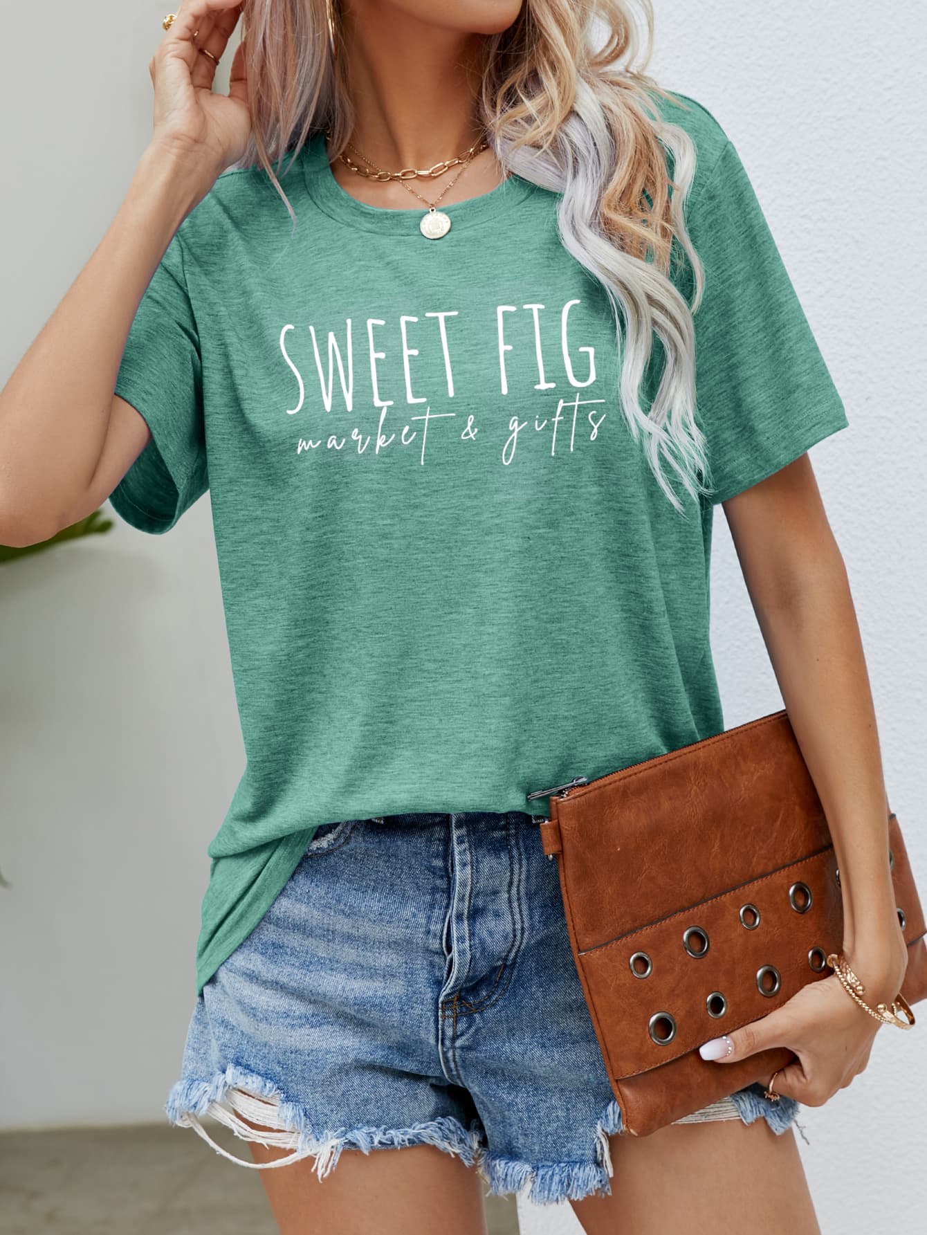 SWEET FIG MARKET & GIFTS Graphic Tee - Green / S - T-Shirts - Shirts & Tops - 1 - 2024