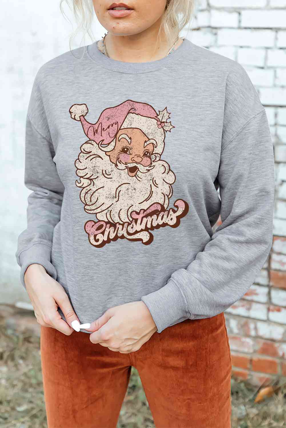 Christmas Graphic Round Neck Sweatshirt - Light Gray / S - T-Shirts - Shirts & Tops - 1 - 2024