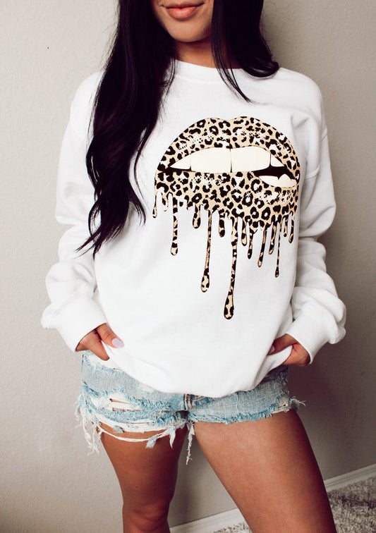Graphic Dropped Shoulder Round Neck Sweatshirt - Leopard / S - T-Shirts - Shirts & Tops - 1 - 2024