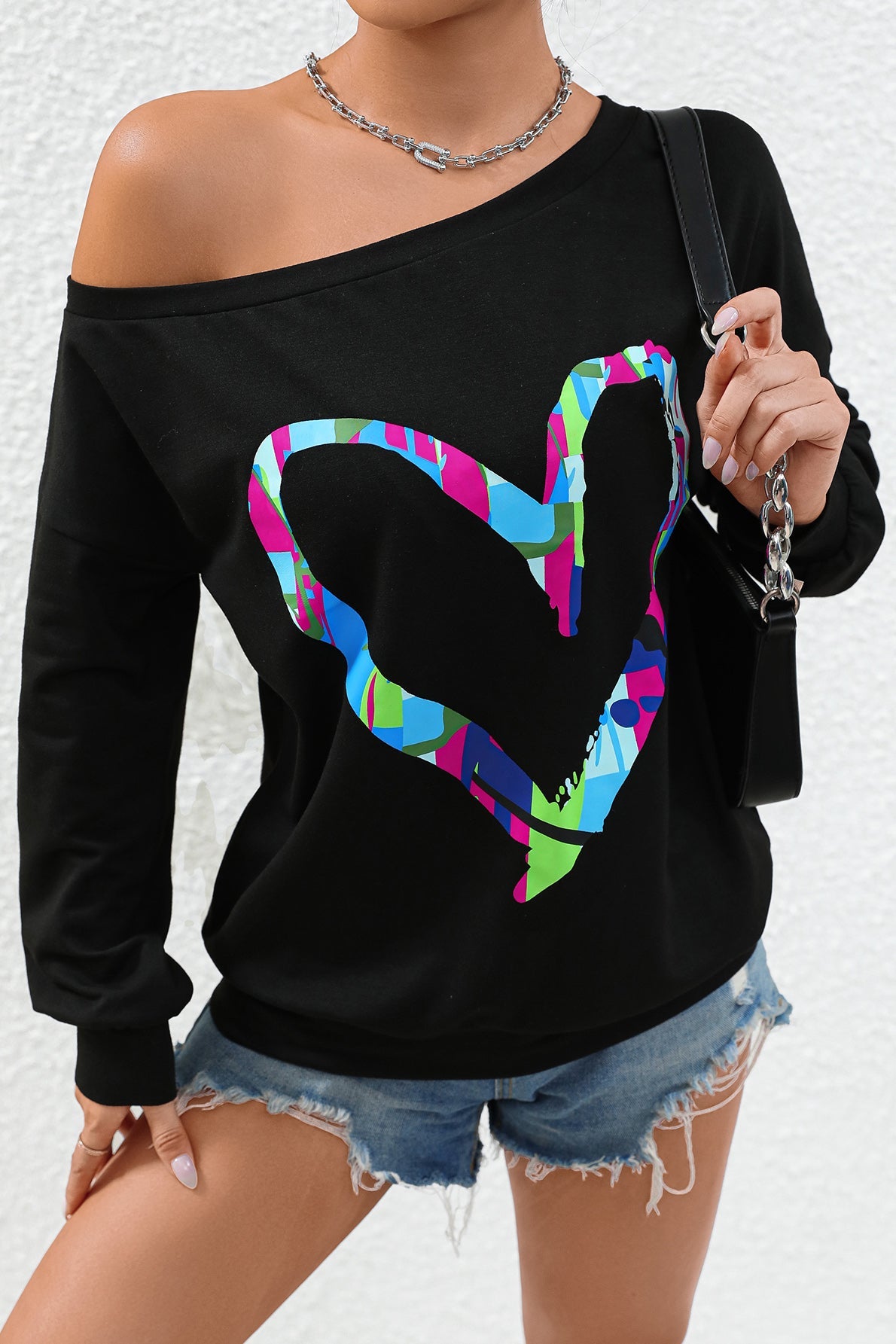 Heart Graphic Long Sleeve Sweatshirt - T-Shirts - Shirts & Tops - 5 - 2024