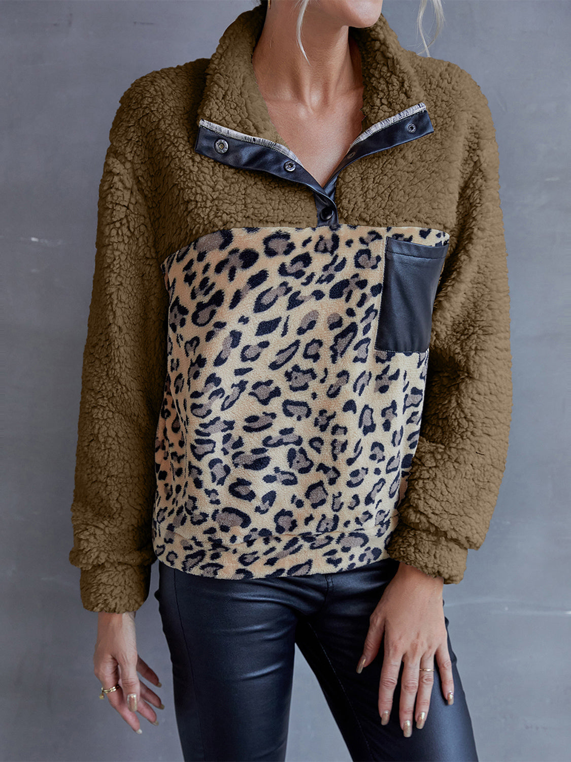 Leopard Quarter-Snap Teddy Sweatshirt - T-Shirts - Shirts & Tops - 3 - 2024