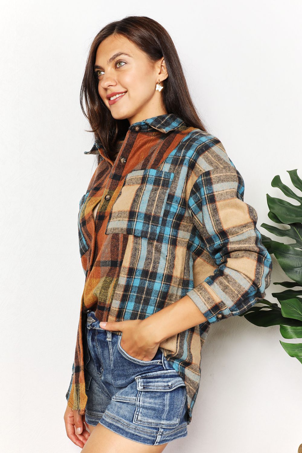 Plaid Curved Hem Shirt Jacket with Breast Pockets - T-Shirts - Coats & Jackets - 4 - 2024