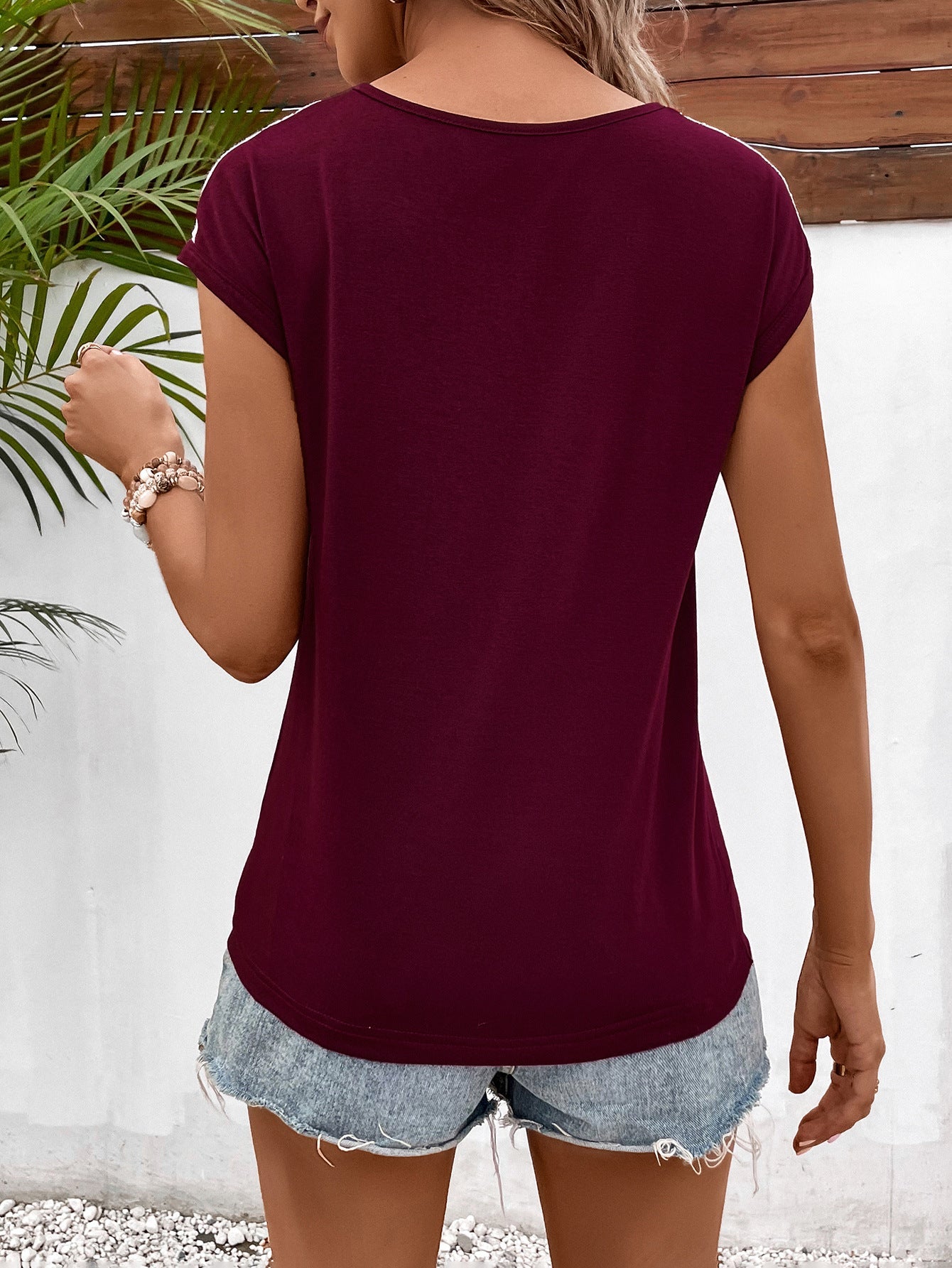 Spliced Lace V-Neck Twisted Hem Tee - T-Shirts - Shirts & Tops - 10 - 2024