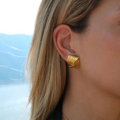Texture Stainless Steel Stud Earrings - Gold / One Size - T-Shirts - Earrings - 1 - 2024