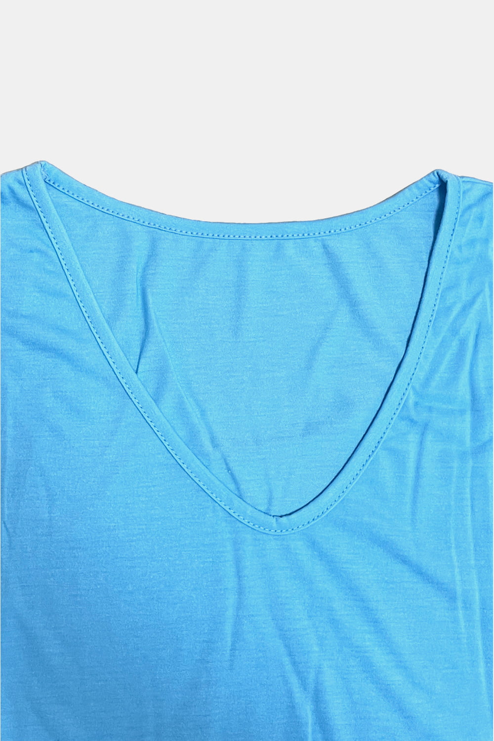 V-Neck Long Sleeve T-Shirt - T-Shirts - Shirts & Tops - 4 - 2024