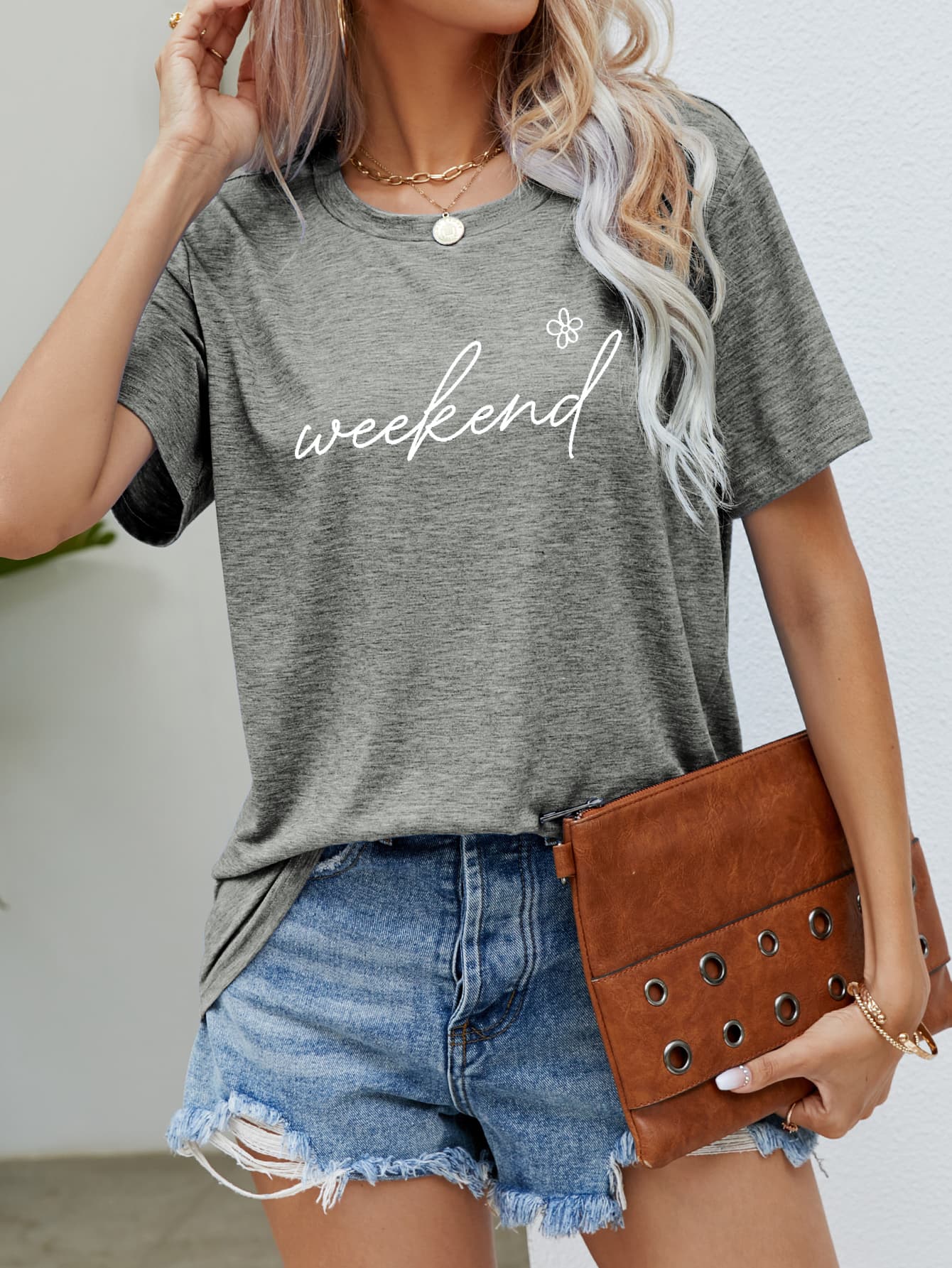 WEEKEND Flower Graphic Short Sleeve Tee - Gray / S - T-Shirts - Shirts & Tops - 1 - 2024